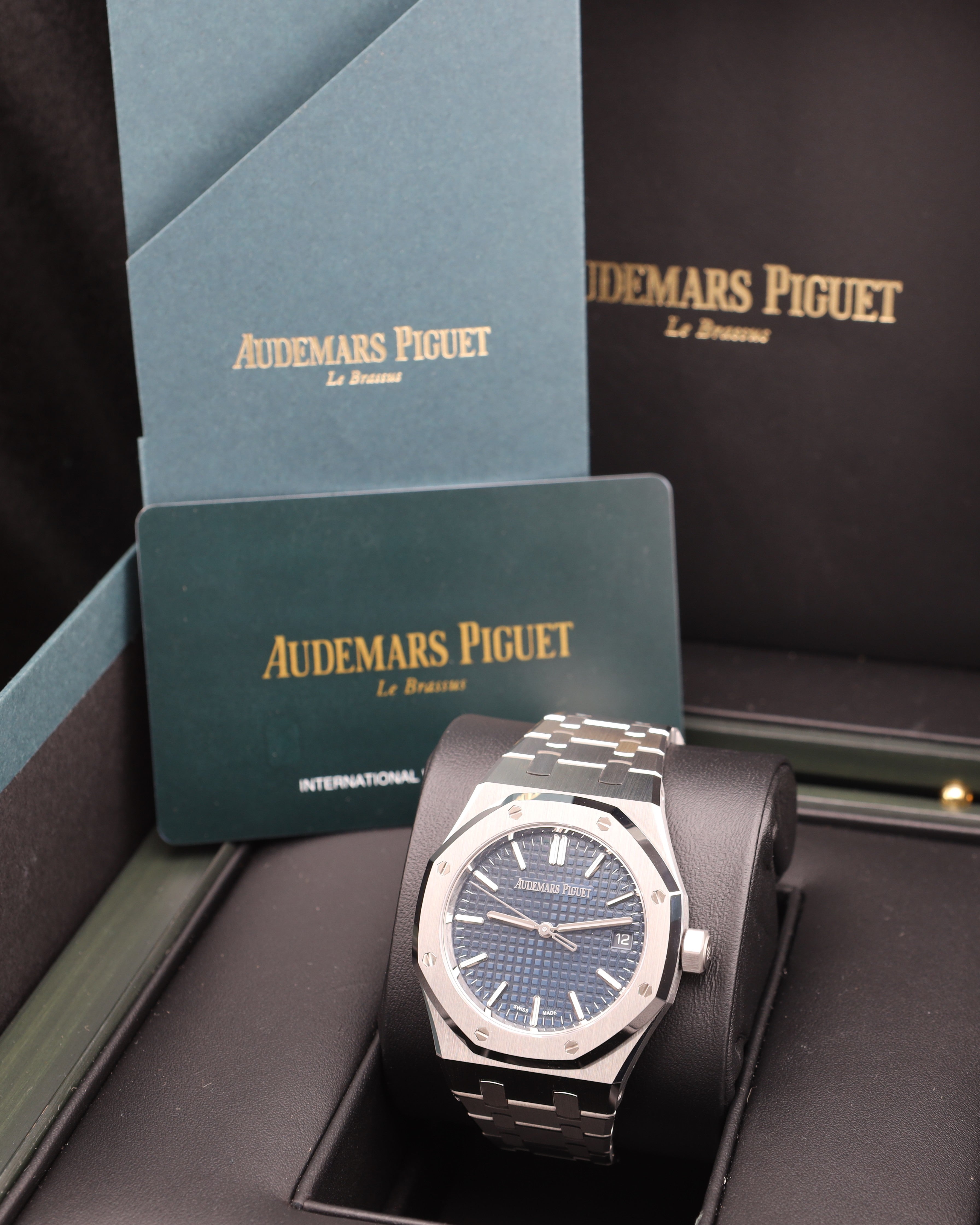 Audemars Piguet Royal Oak 37mm Blue Dial  15550ST.OO.1356ST.06