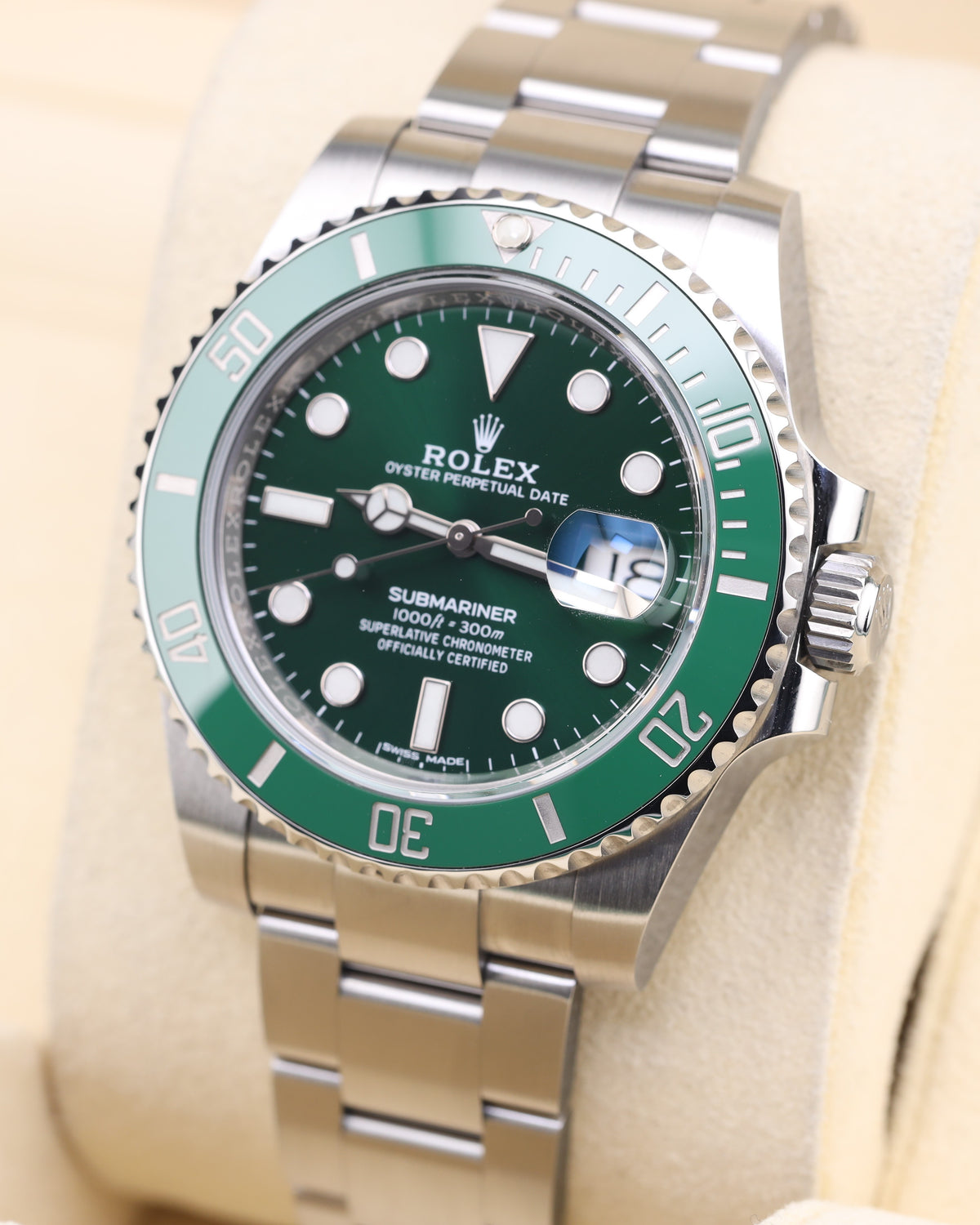 Rolex Submariner Date HULK Green Dial Oyster 116610LV - 2019