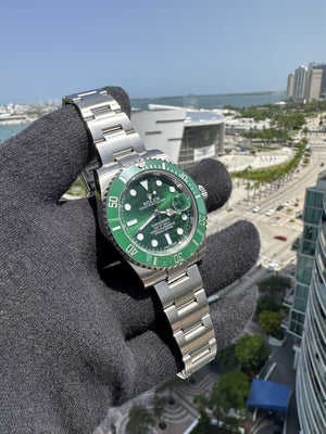 Rolex Submariner Date HULK 116610LV