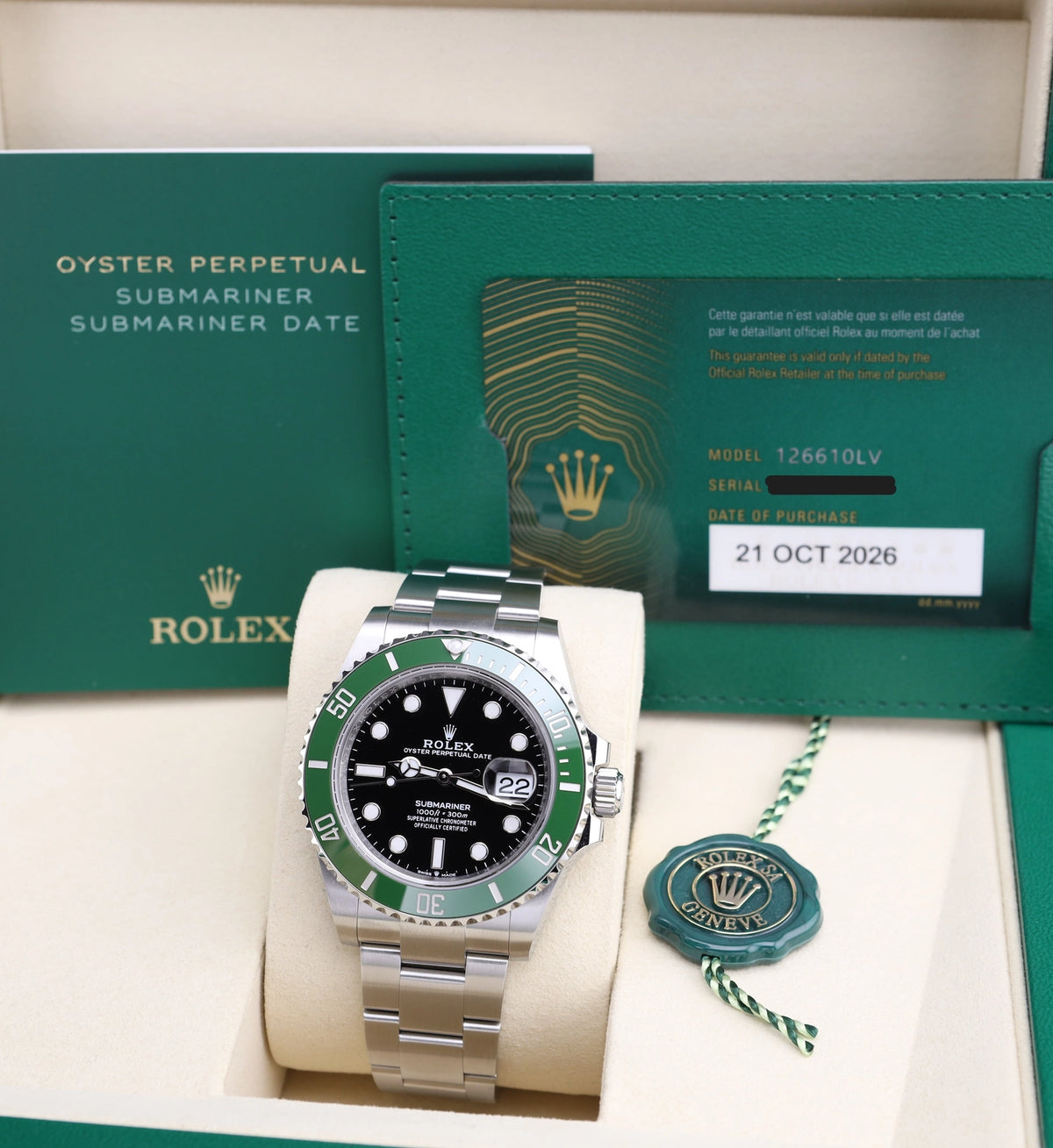 Rolex Submariner Starbucks Black Dial on Oyster 126610LV