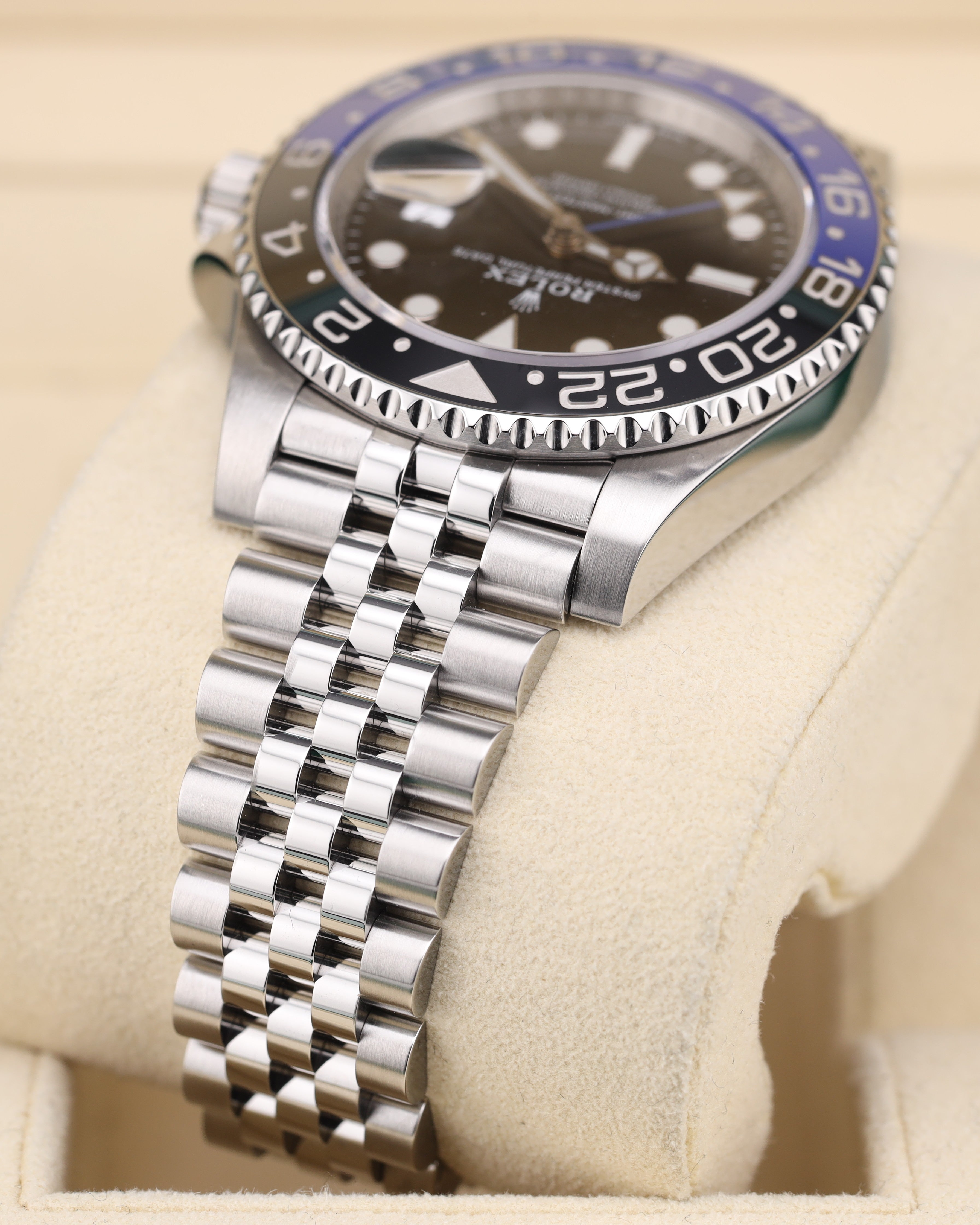 Rolex GMT-Master II Batgirl/Batman Jubilee 126710BLNR - 2021