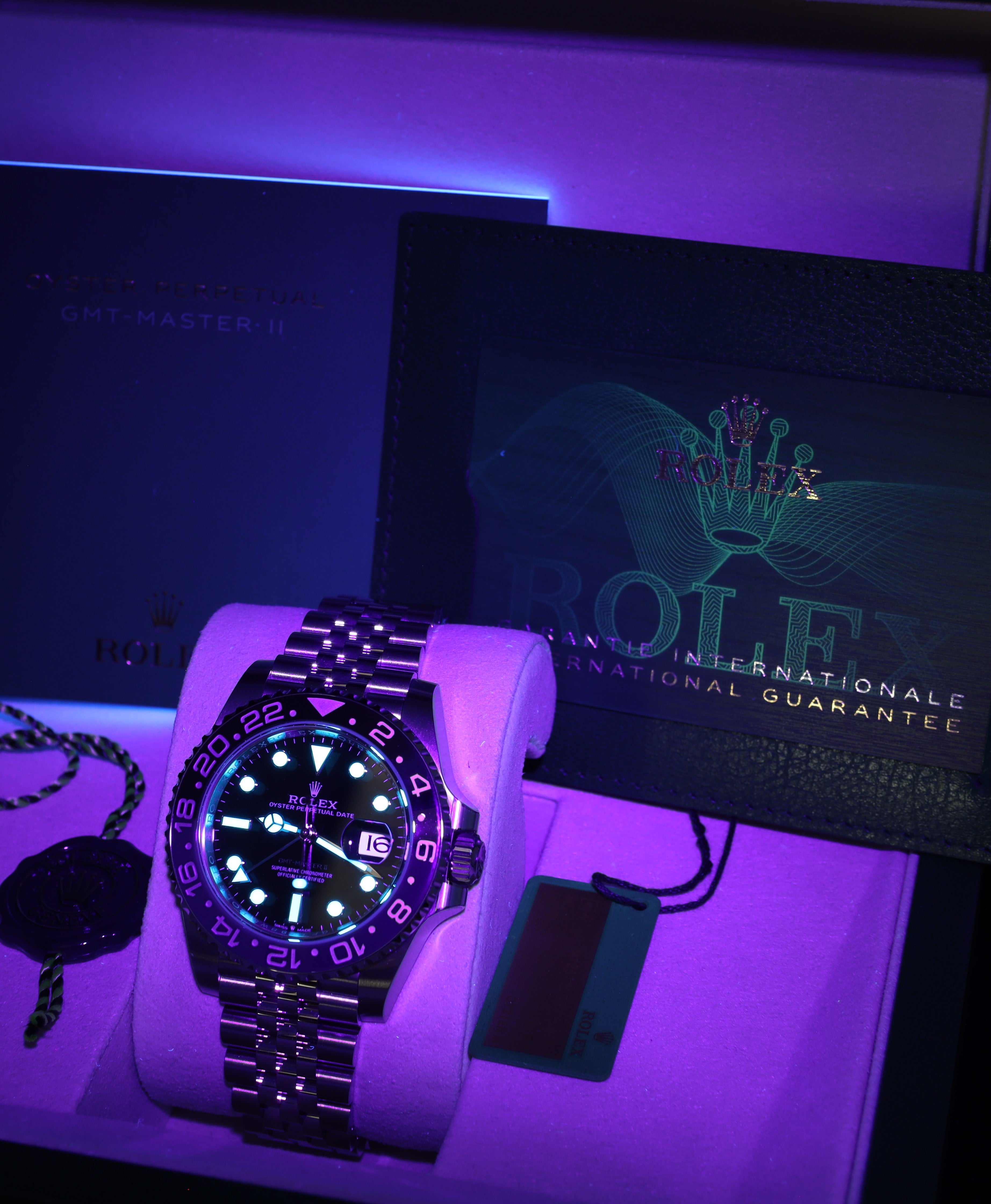 Rolex GMT-Master II Bruce Wayne on Jubilee 126710GRNR