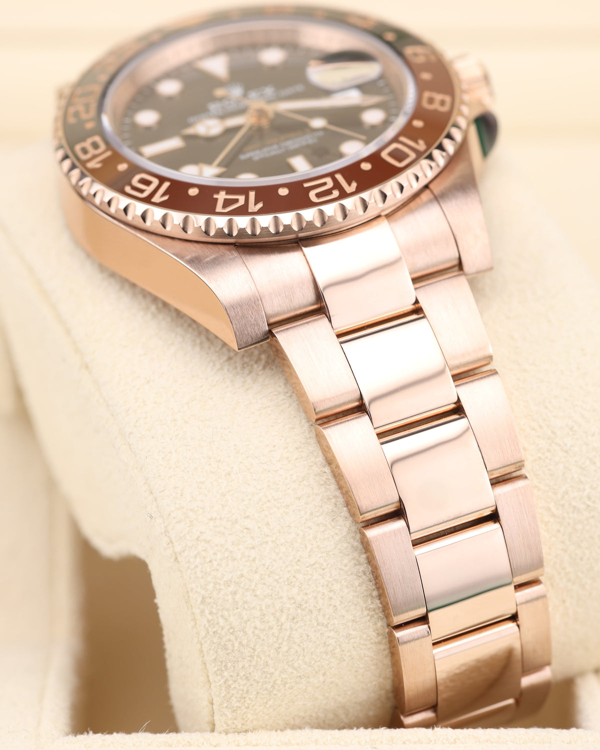Rolex GMT-Master II Rootbeer Full Rose Gold Oyster 126715CHNR