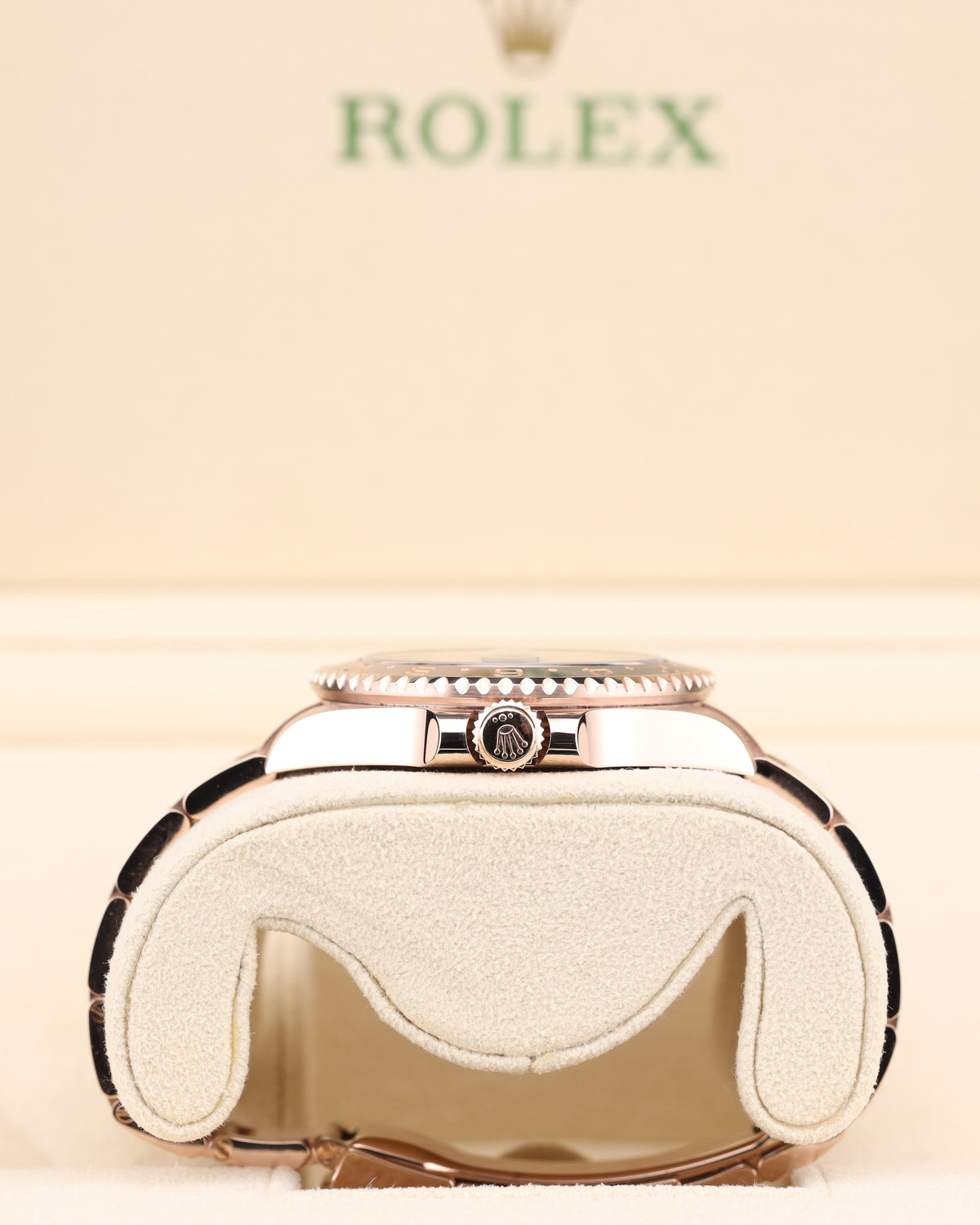 Rolex GMT-Master II Rootbeer Full Rose Gold Oyster 126715CHNR