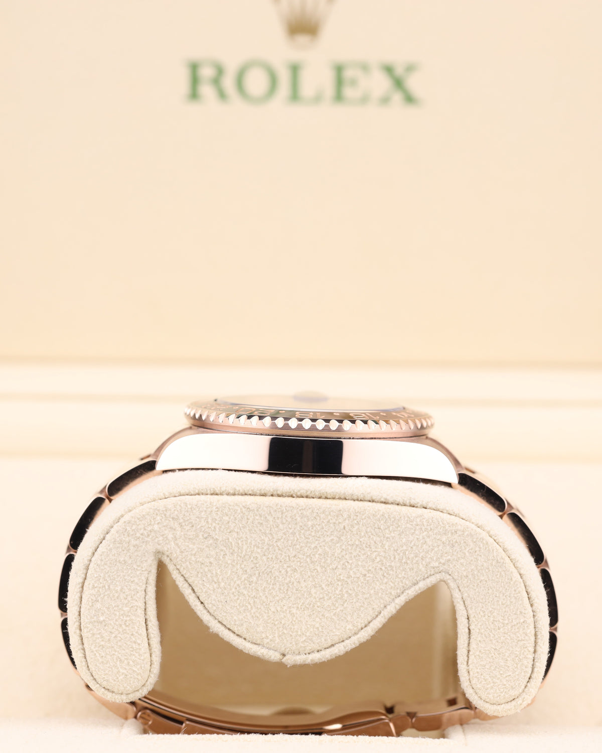 Rolex GMT-Master II Rootbeer Full Rose Gold Oyster 126715CHNR