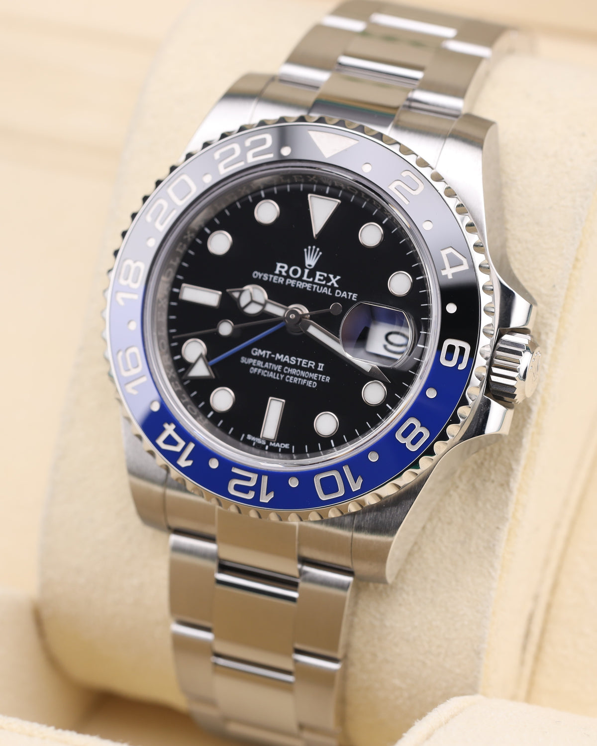 Rolex GMT-Master II Batman on Oyster 116710BLNR