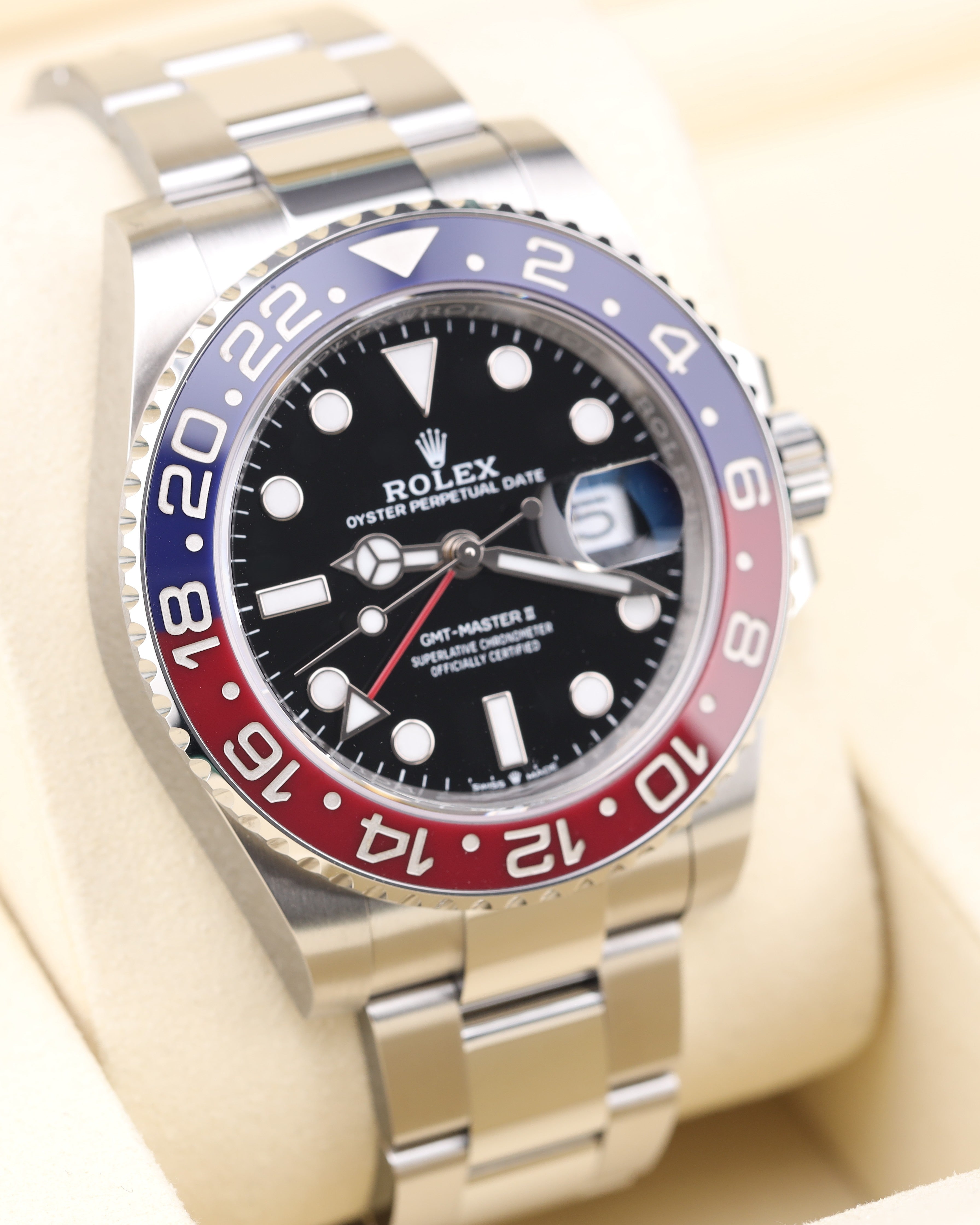 Rolex GMT-Master II Pepsi on Oyster 126710BLRO