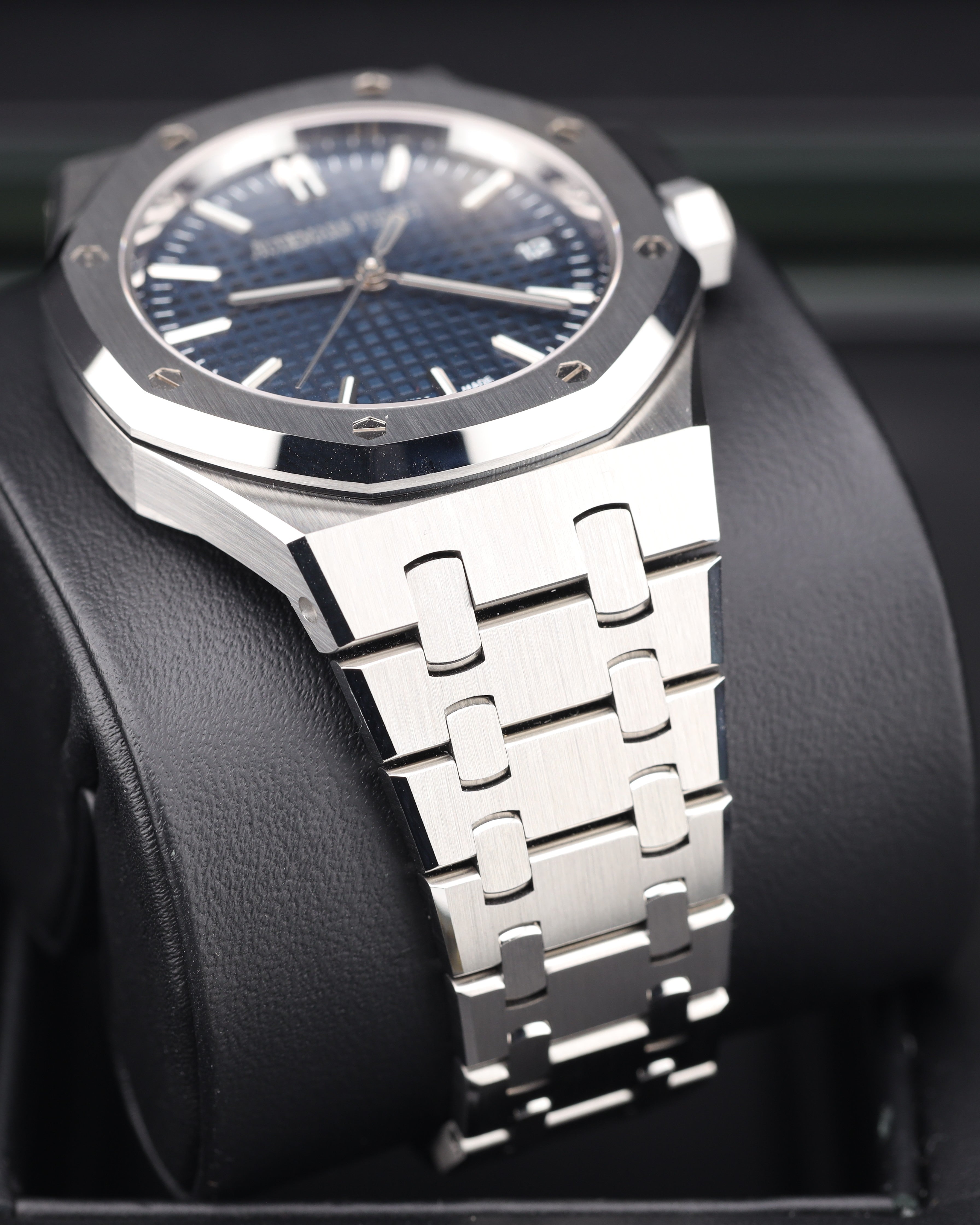 Audemars Piguet Royal Oak 37mm Blue Dial  15550ST.OO.1356ST.06
