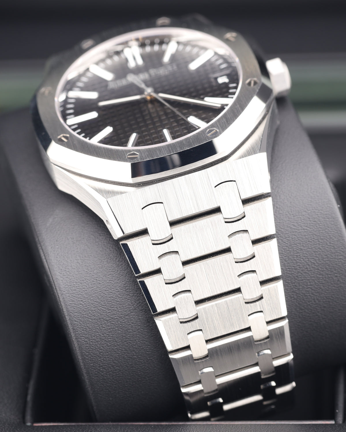 Audemars Piguet Royal Oak Black Dial 41mm Stainless Steel 15510ST.OO.1320ST.07