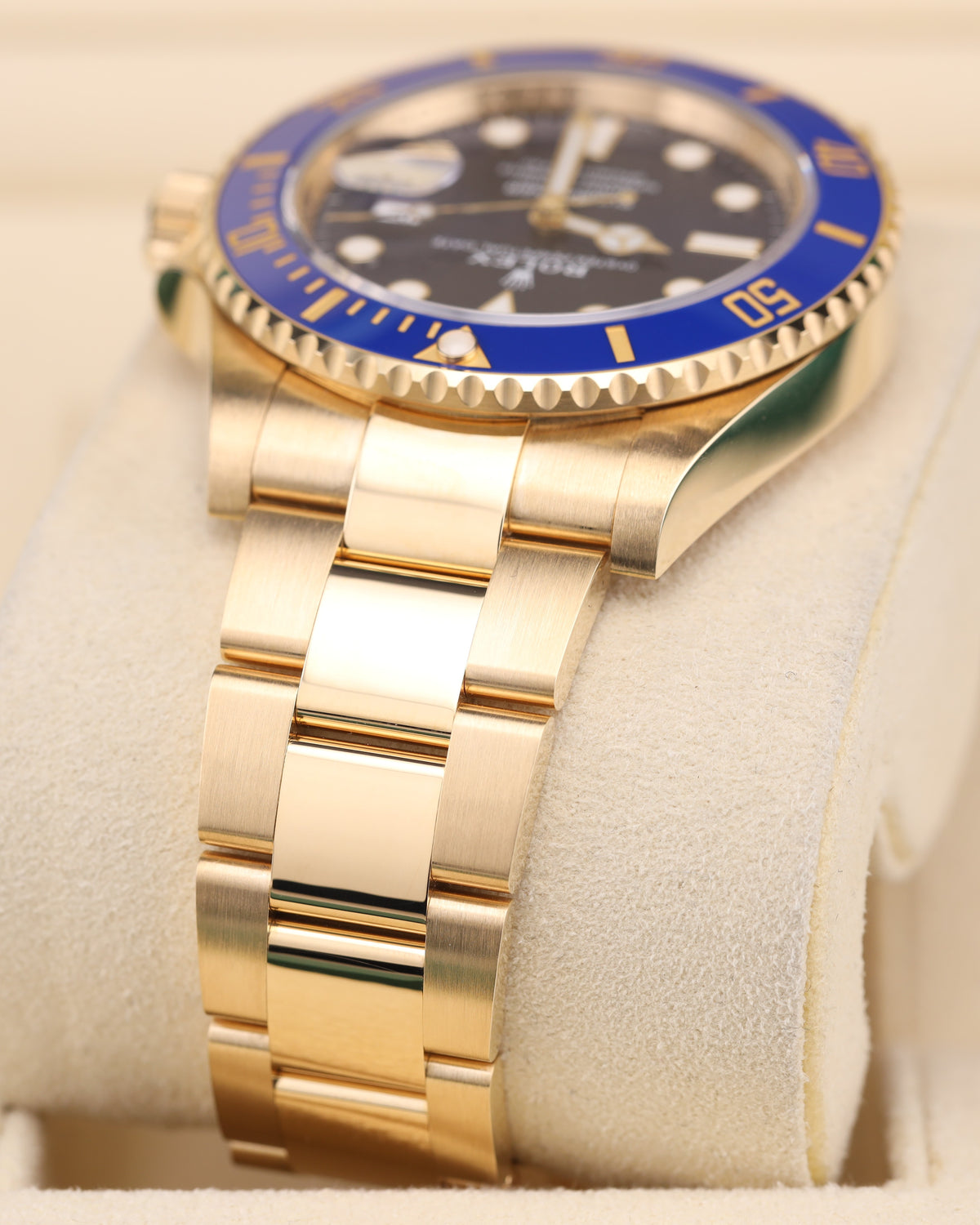 Rolex Submariner Date 41 Bluesy Yellow Gold Blue Dial Oyster 126618LB