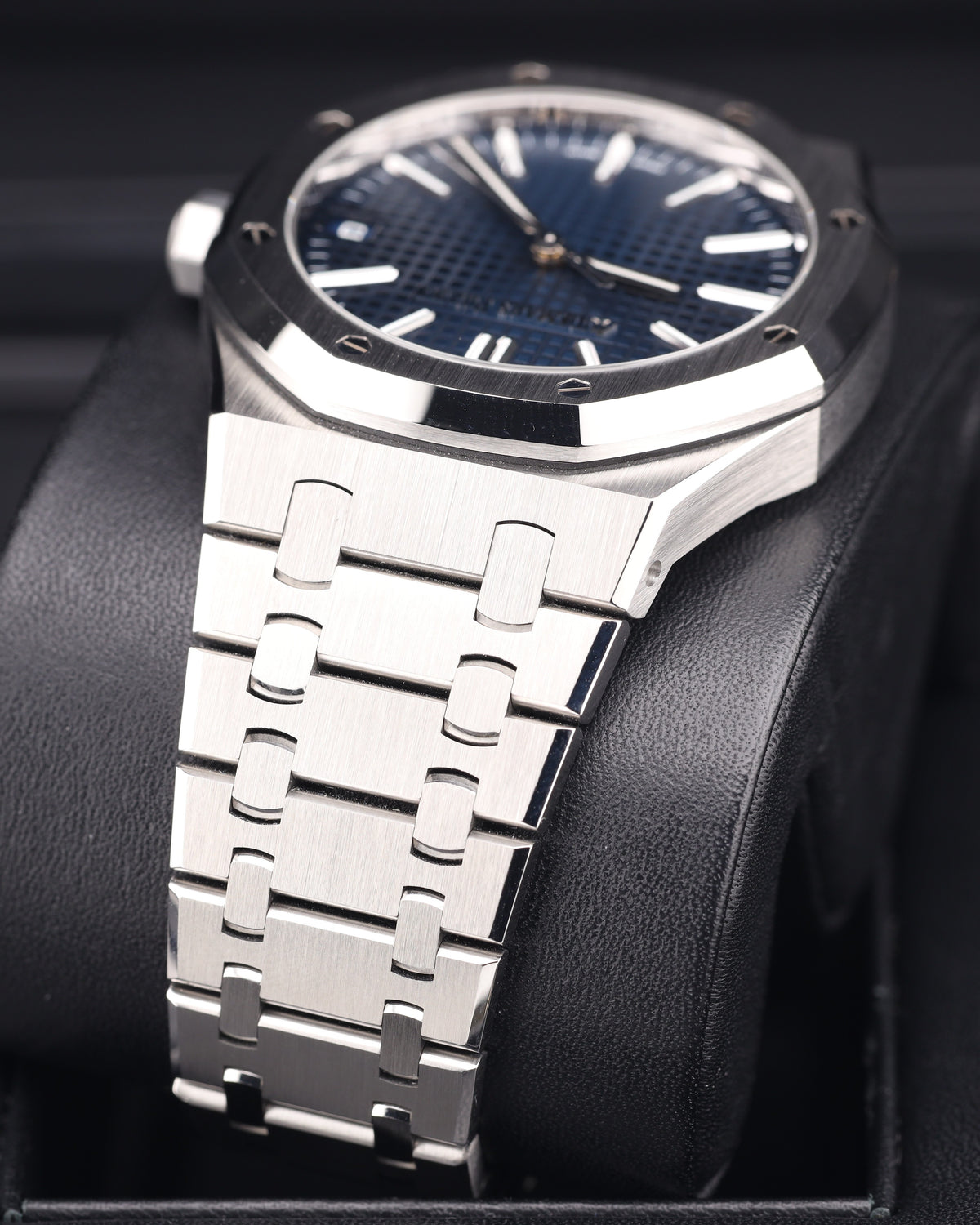 Audemars Piguet Royal Oak Blue Dial 41mm Stainless Steel 15510ST.OO.1320ST.01