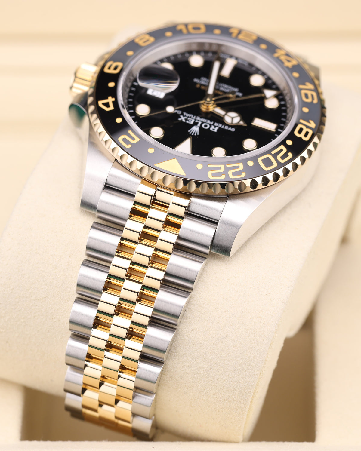 Rolex GMT-Master II Zombie/Bumblebee Two Tone Jubilee 126713GRNR - 2026