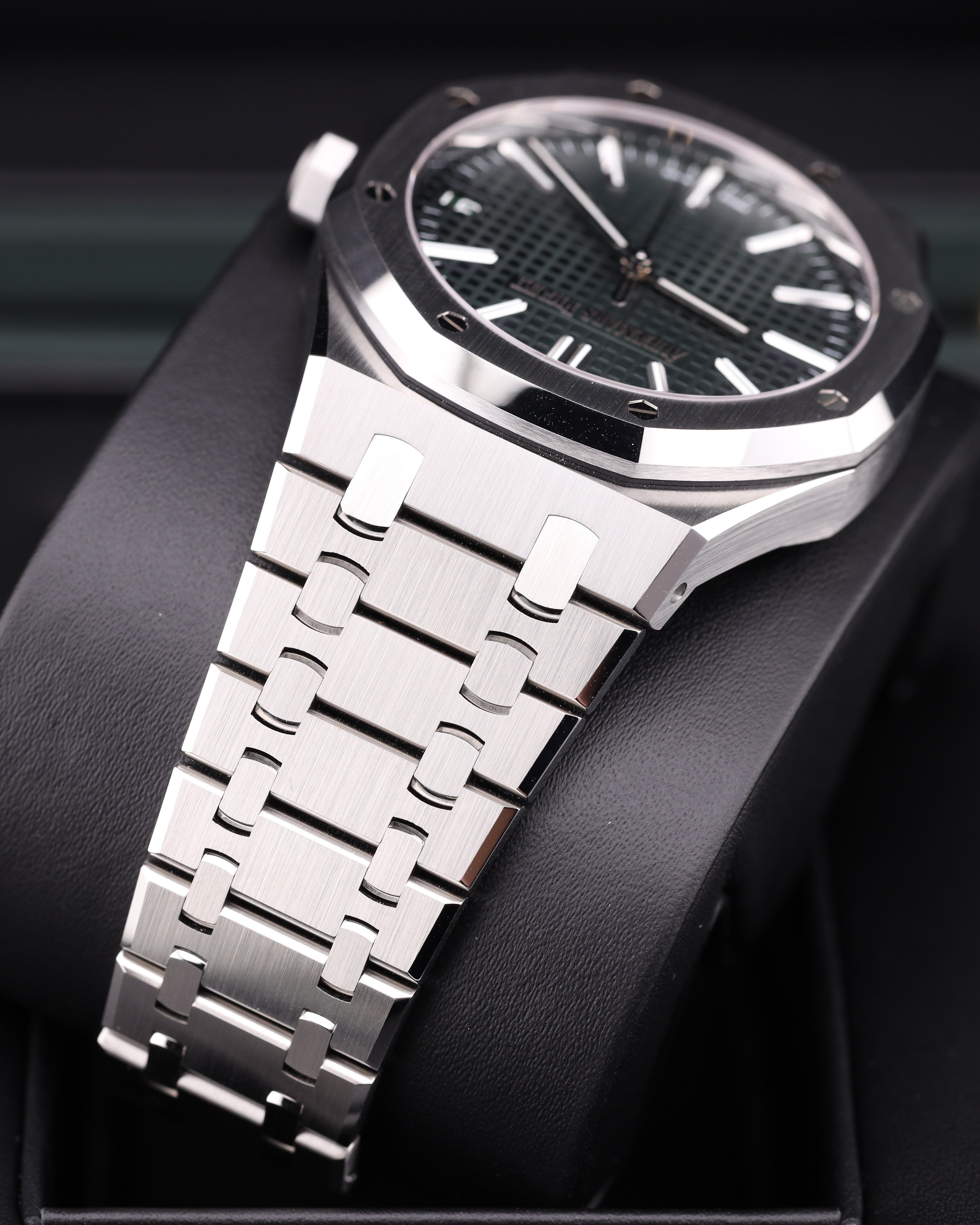 Audemars Piguet Royal Oak Green Dial 15510ST