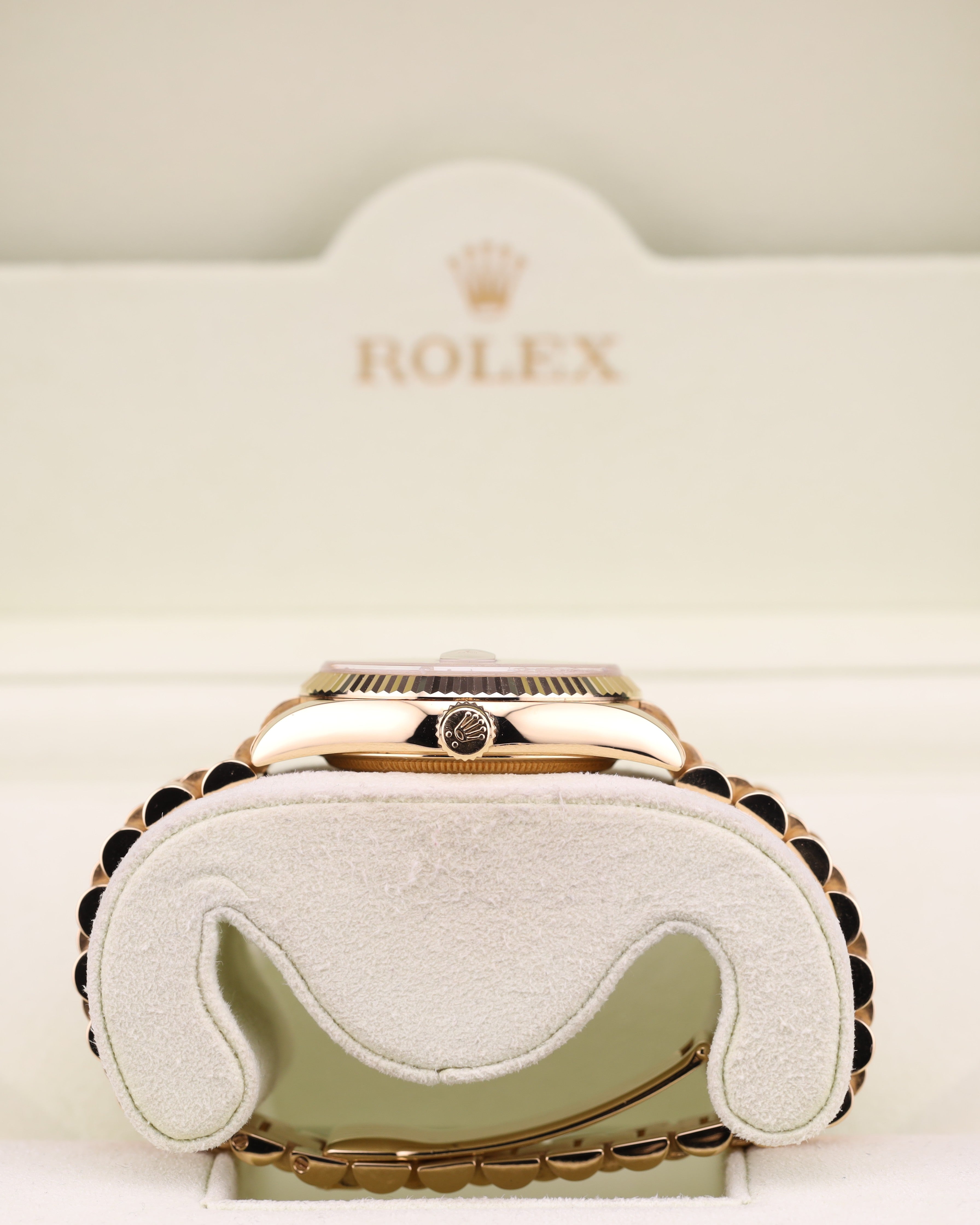 Rolex Day-Date 36mm President Champagne Diamond Dial 18K Yellow Gold 118238