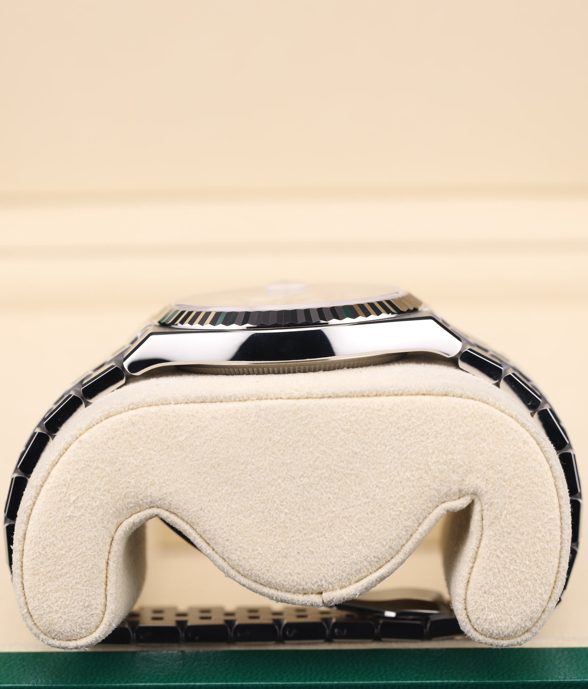 Rolex Land-Dweller 40 White Honeycomb Dial 127334