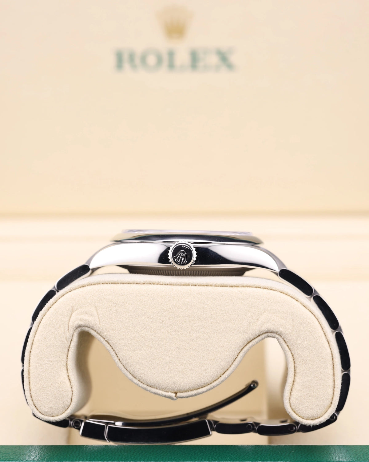 Rolex Oyster Perpetual Pistachio Dial on 134300 Complete 2026
