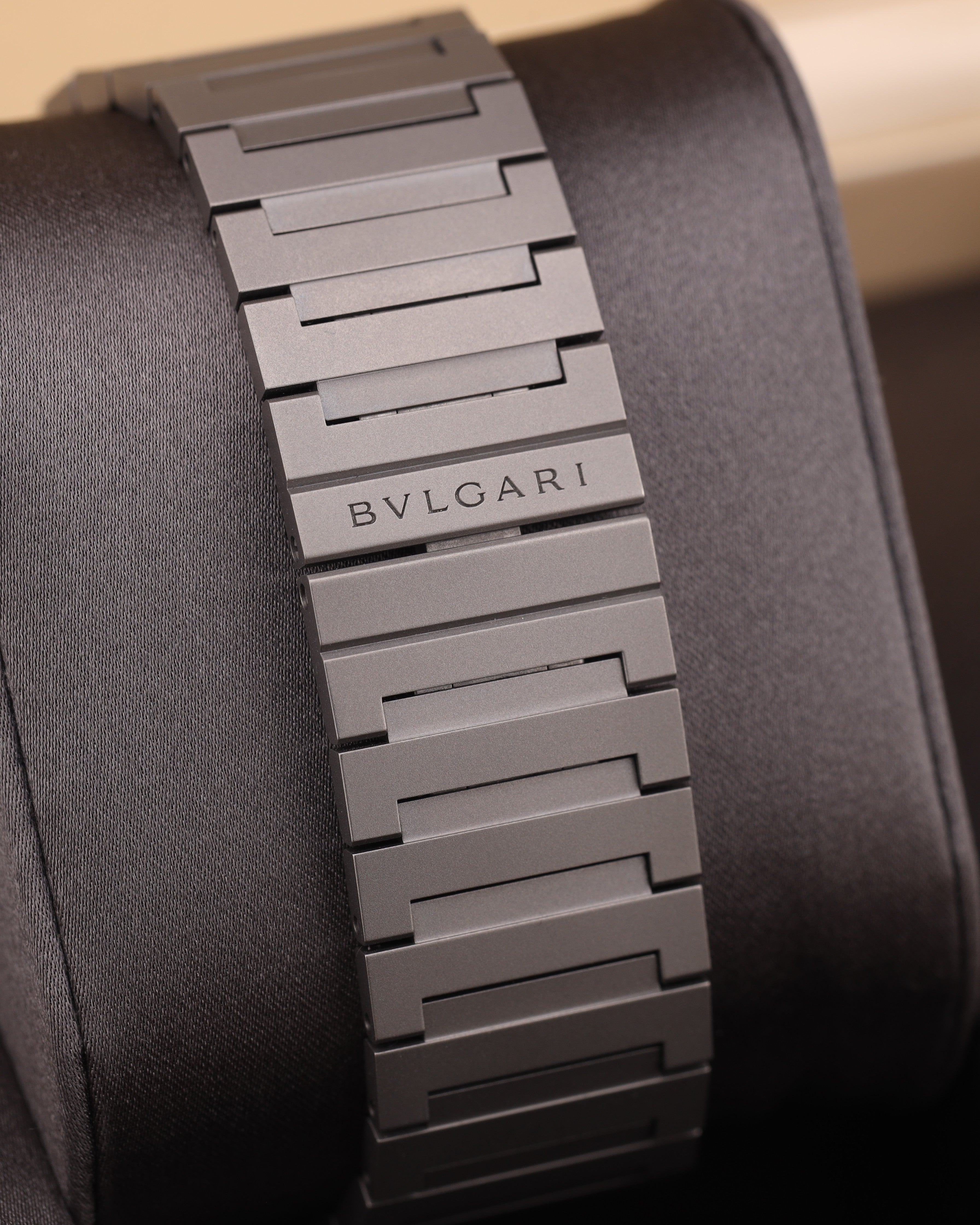 Bvlgari Octo Finissimo Skeleton 8 Days 40 Titanium 103610