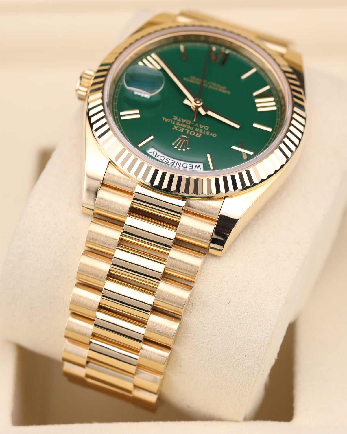 Rolex Day-Date 40 Money Green Roman Dial Presidential 228238