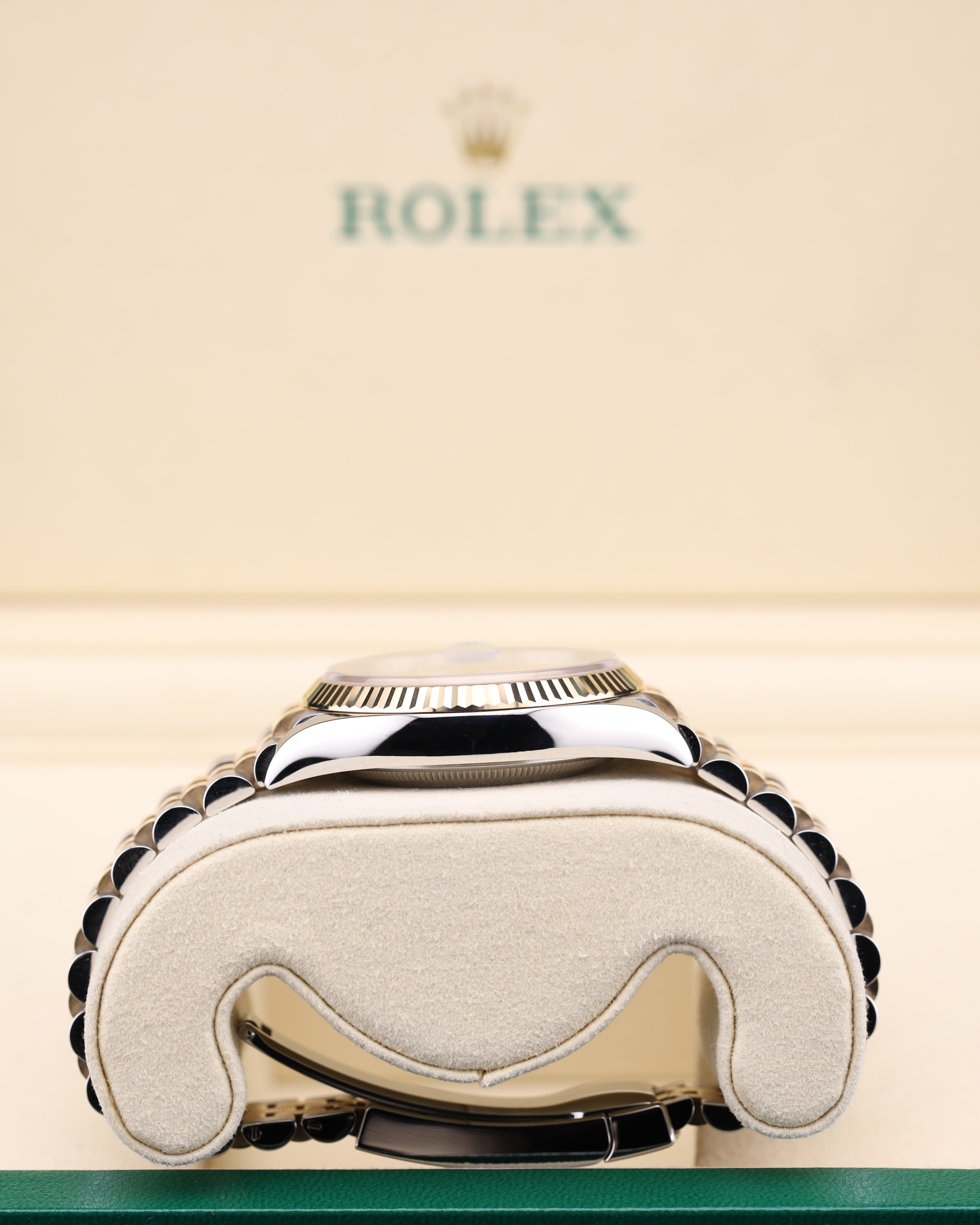 Rolex Datejust 36mm MOP Diamond Dial Two Tone Jubilee 126233