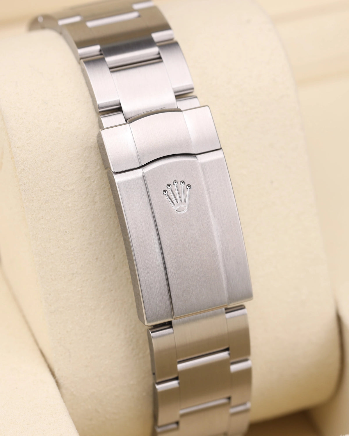 Rolex Oyster Perpetual Pistachio Dial on 134300 Complete 2026