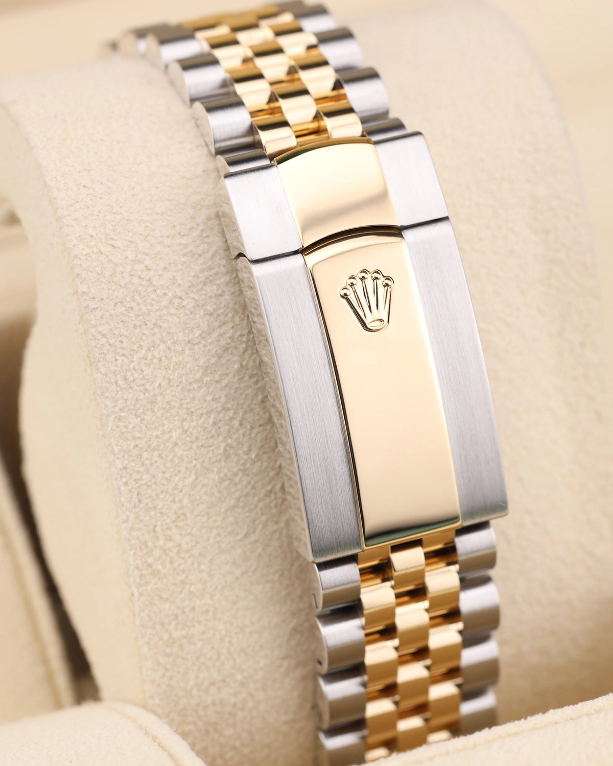 Rolex Sky-Dweller Two Tone Black Dial on Jubilee 326933