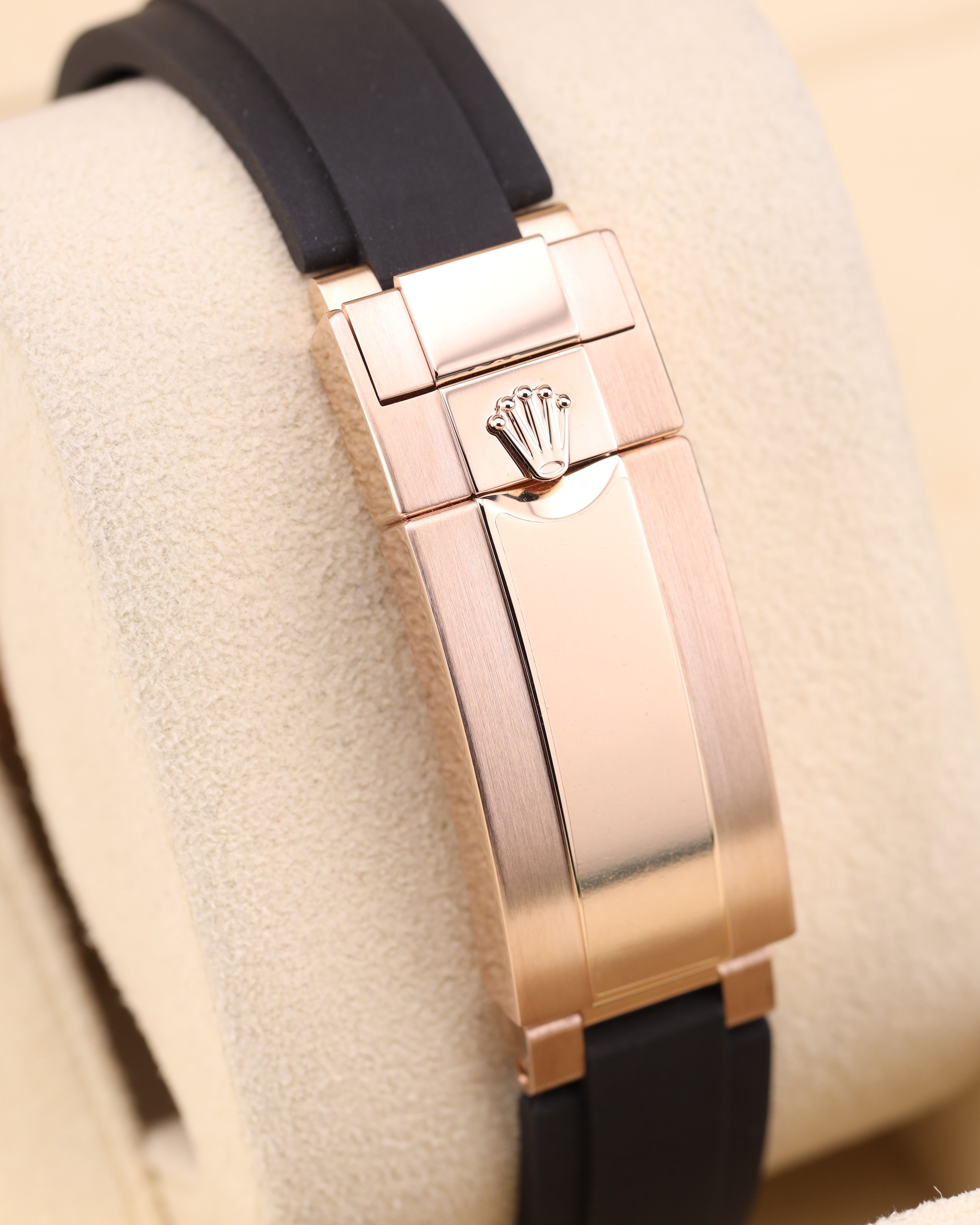 Rolex Yacht-Master 40 Rose Gold on Oysterflex 126655