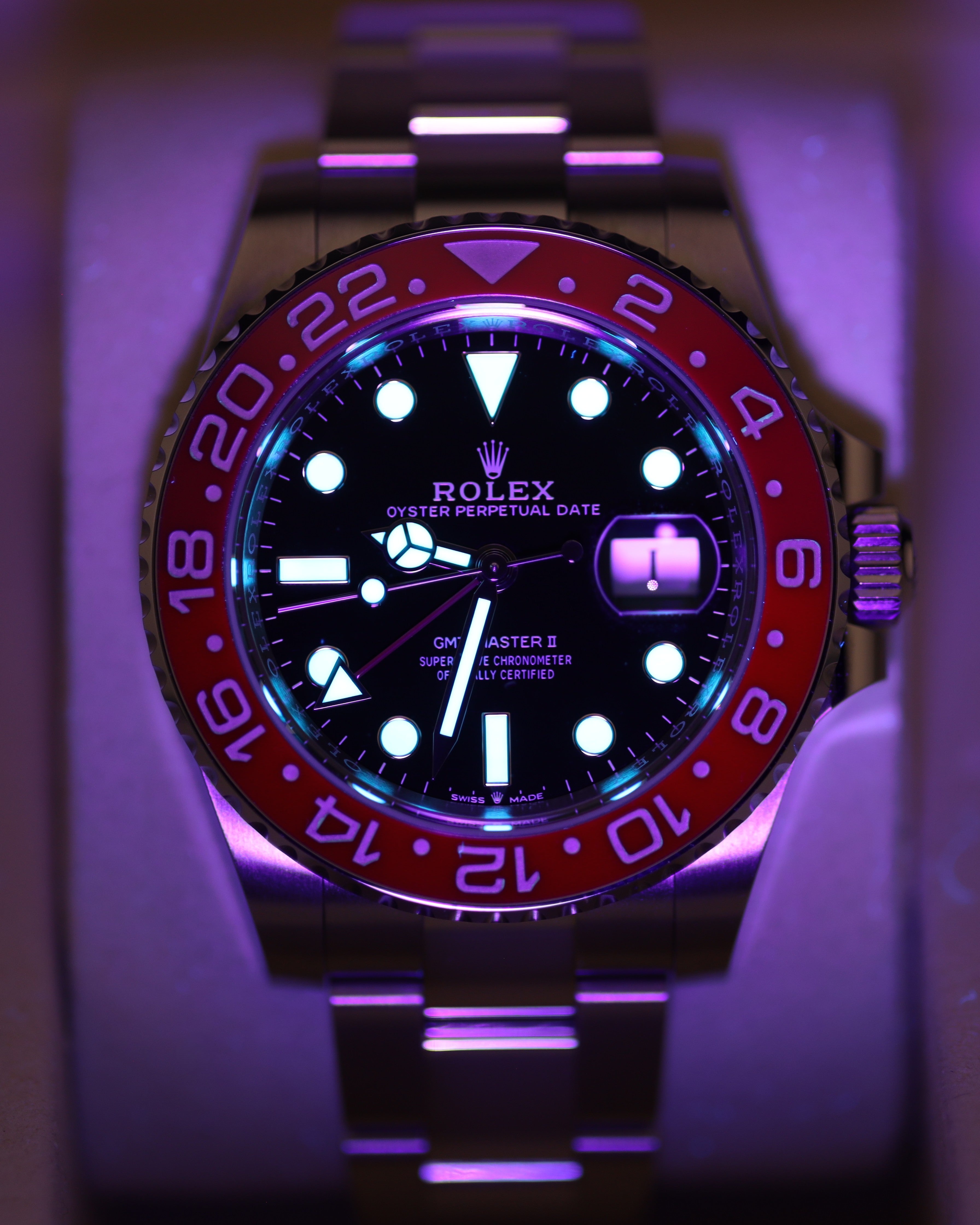 Rolex GMT-Master II Pepsi on Oyster 126710BLRO