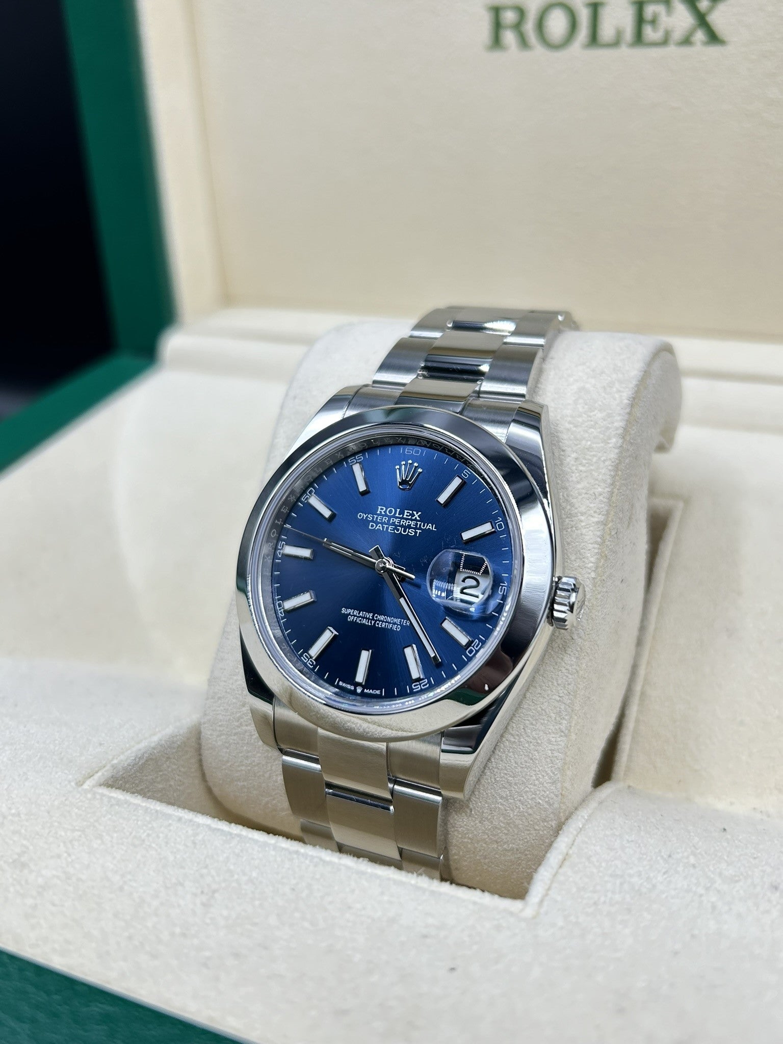 Rolex Datejust 41 Blue Dial 126300 Oyster Bracelet with Smooth Bezel