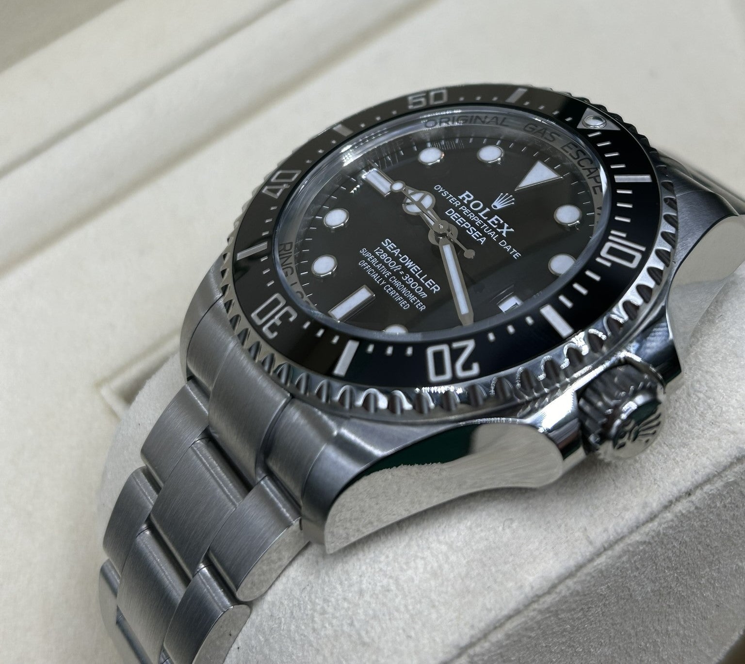 Rolex Sea-Dweller 44mm Deepsea Black 136660 – MVP Jewelers Miami