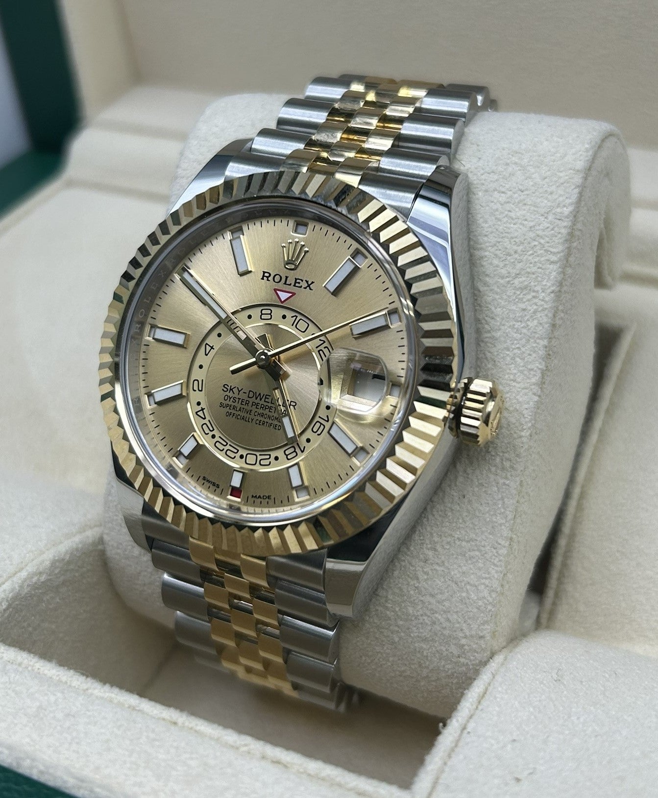 Rolex Sky-Dweller Champagne Dial 326933 Jubilee Bracelet New