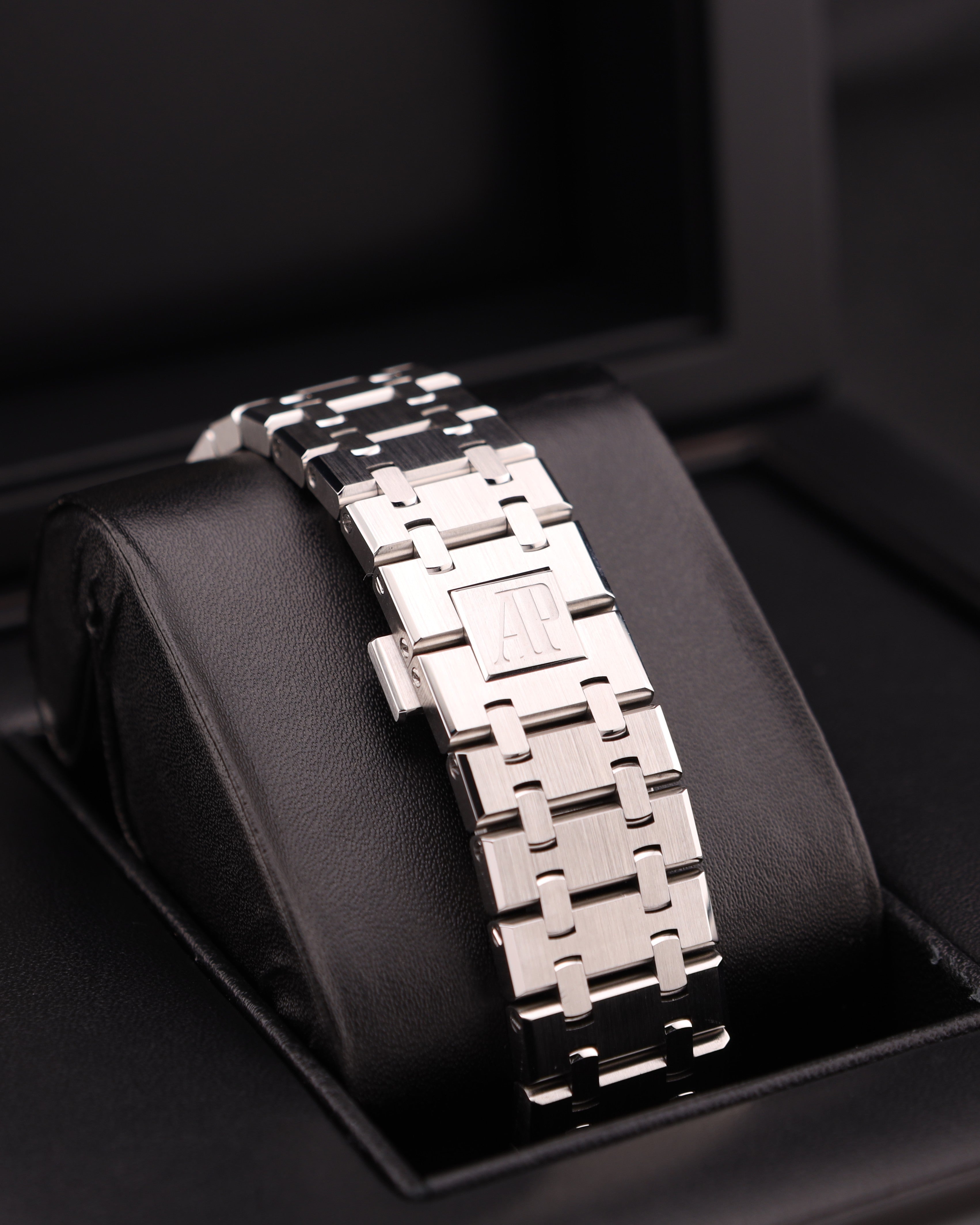 Audemars Piguet Royal Oak Grey Rhodium Dial 15500ST