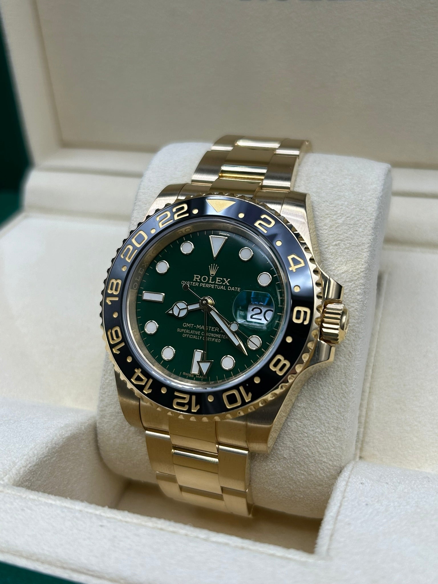 Rolex GMT-Master II Green Dial 116718LN