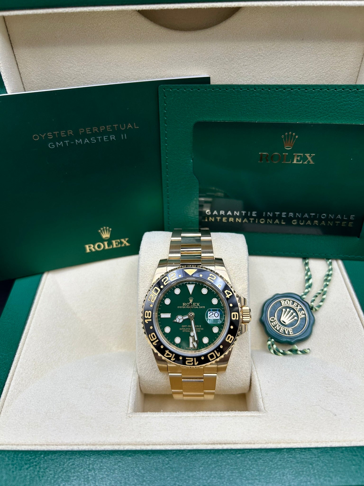 Rolex GMT-Master II Green Dial 116718LN