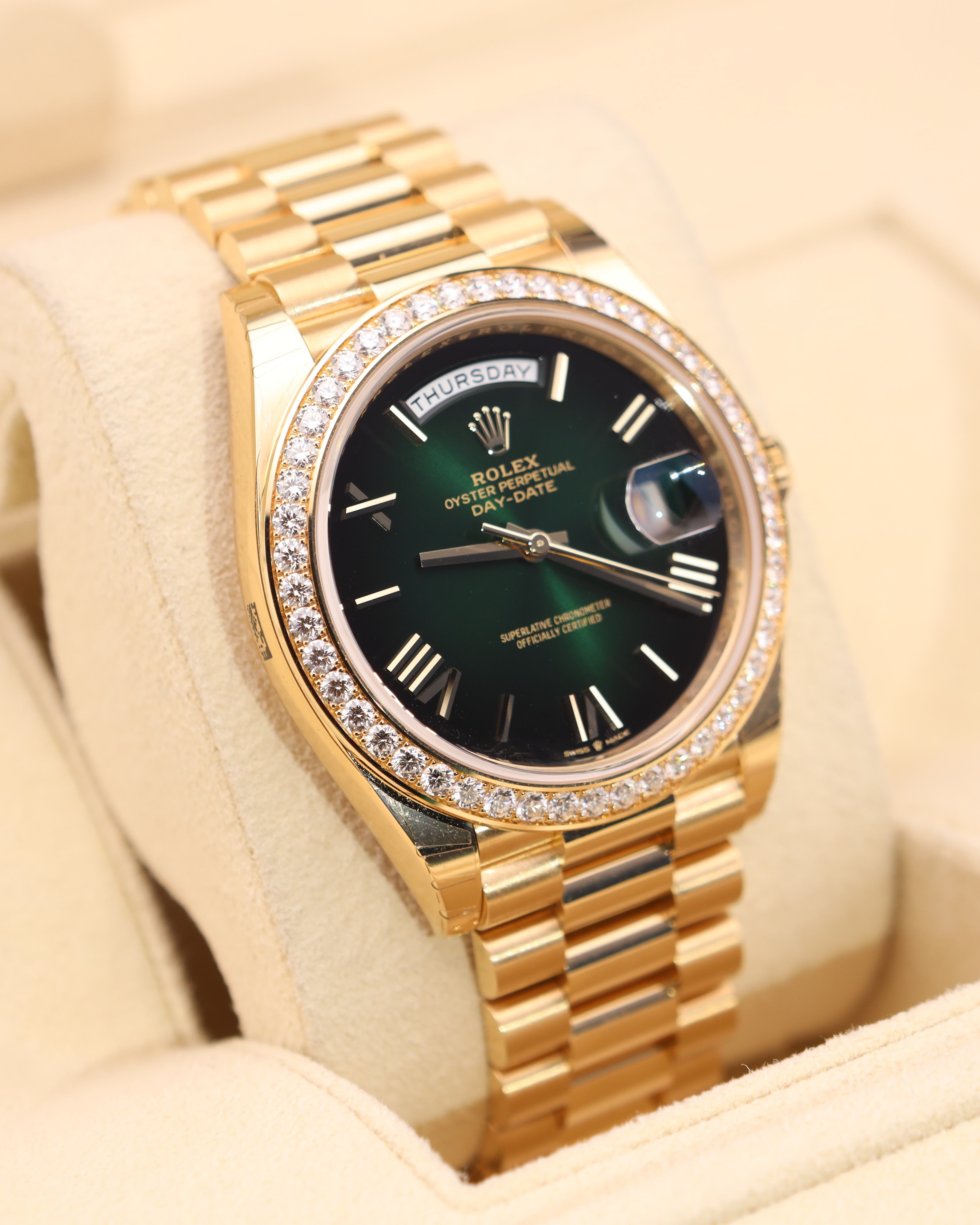 Rolex Day-Date 40 Green Ombre Presidential Diamond Bezel 228348RBR