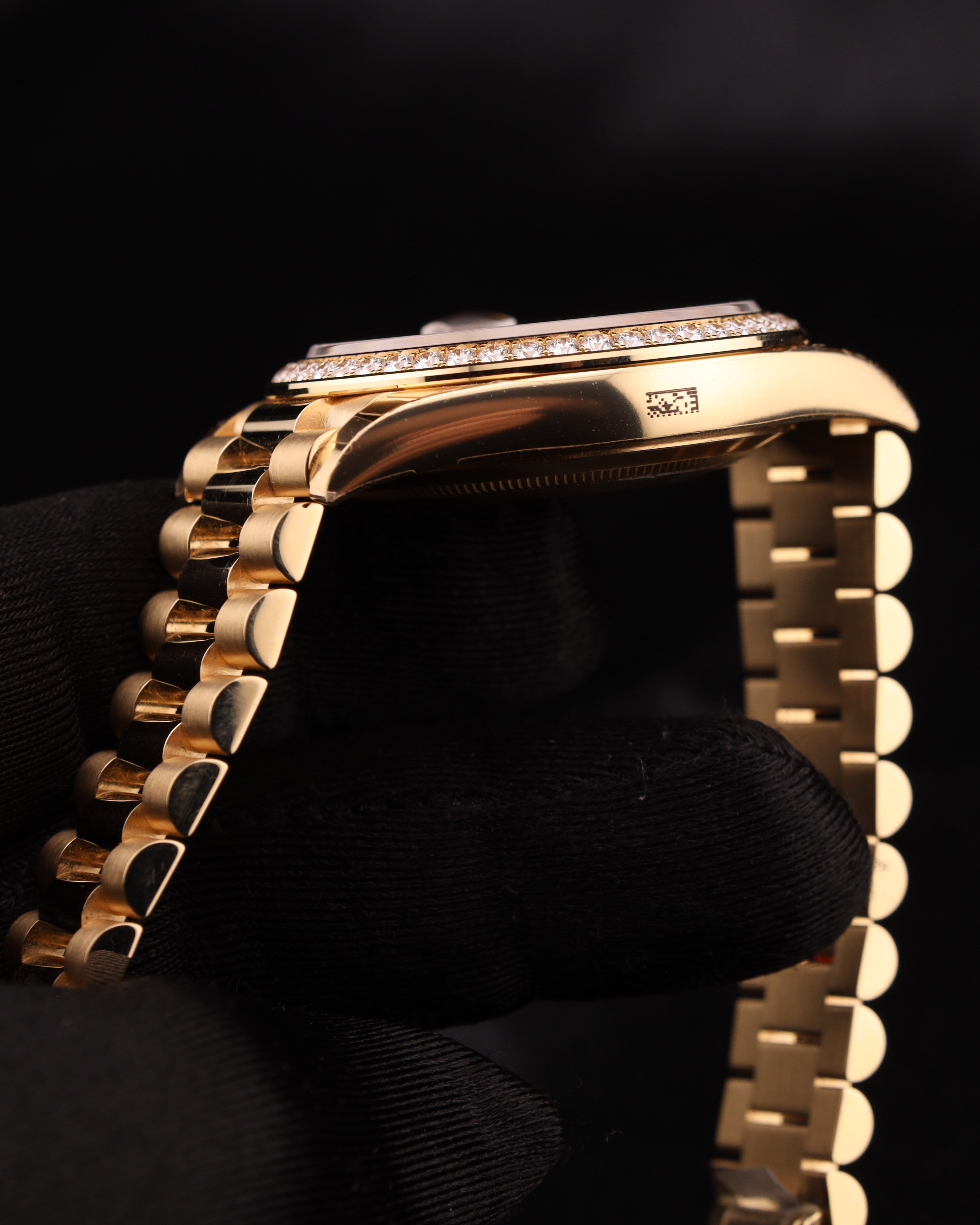 Rolex Day-Date 40 Green Ombre Presidential Diamond Bezel 228348RBR Factory Stickers