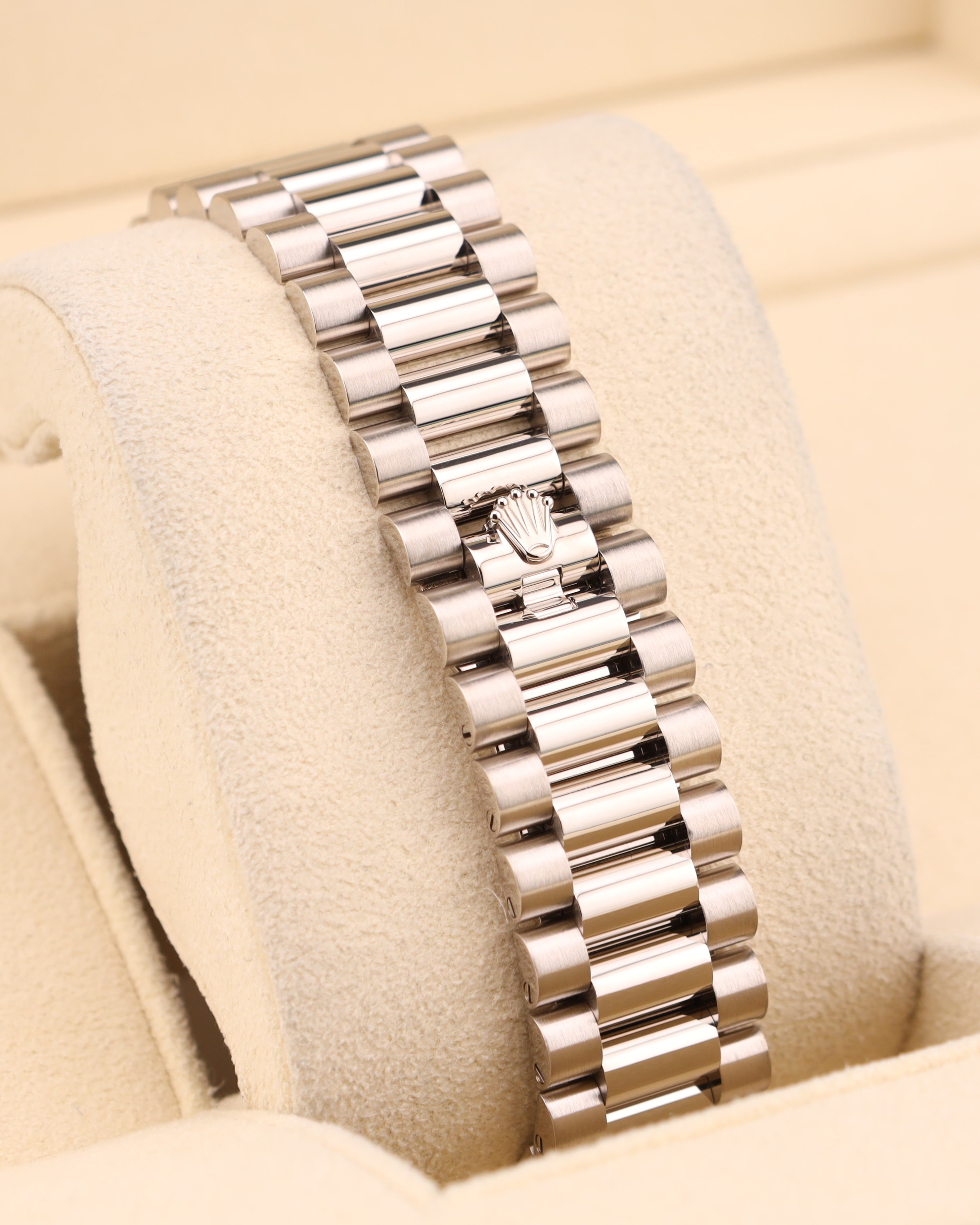 Rolex Day-Date 40 Blue Roman Dial White Gold President Bracelet