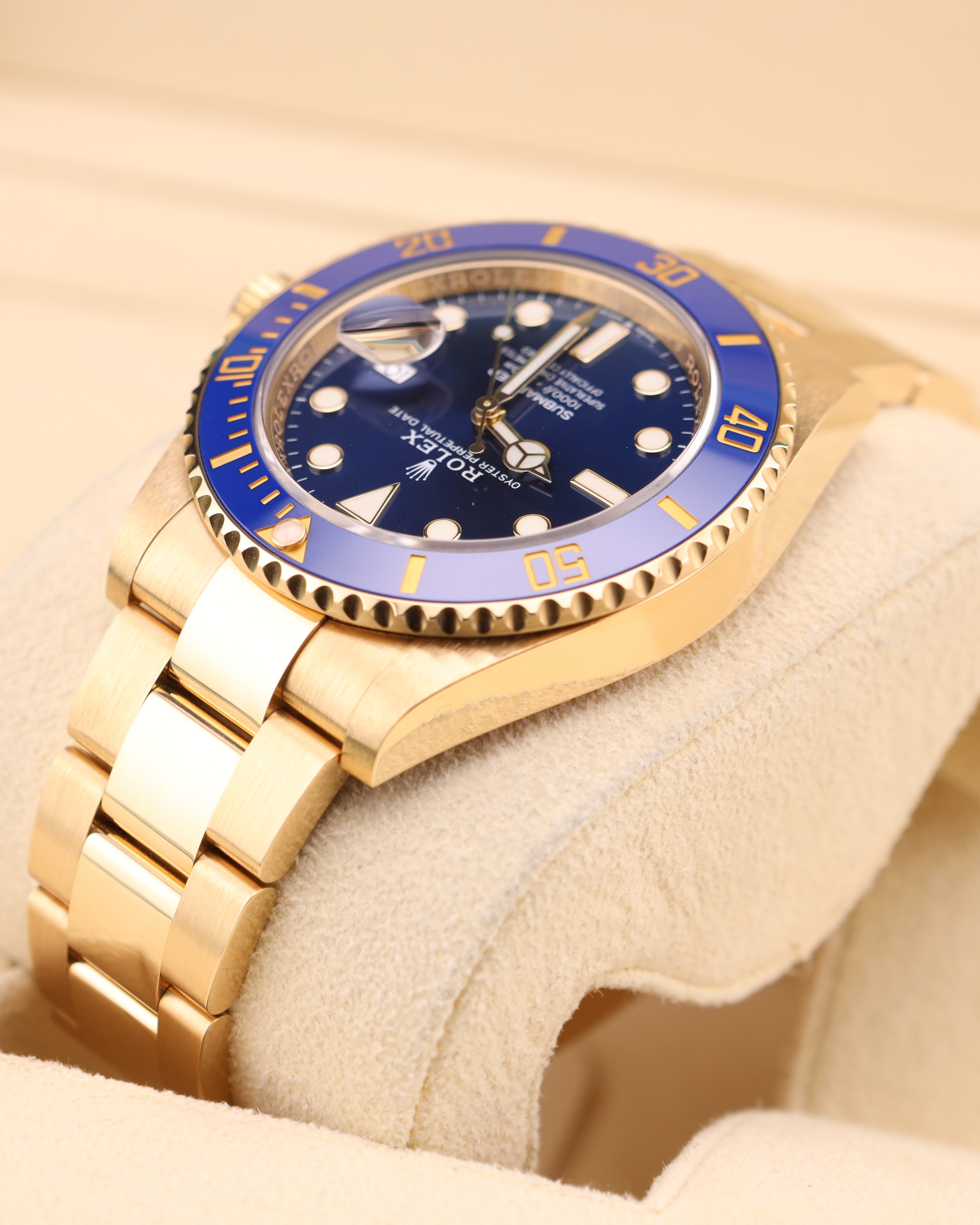 Rolex Submariner Date 41 Bluesy Yellow Gold Oyster 126618LB