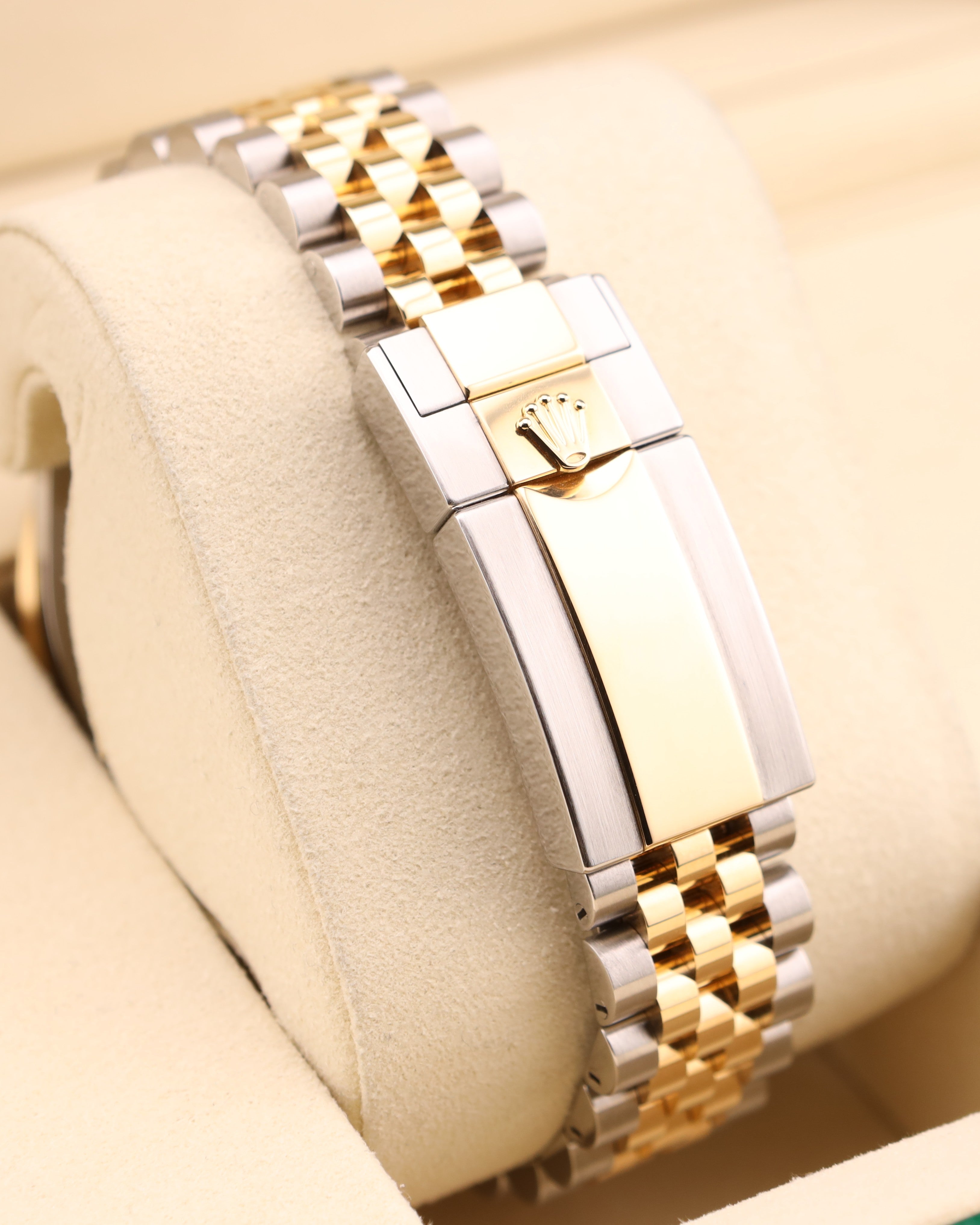 Rolex GMT-Master II Zombie/Bumblebee Two Tone Jubilee 126713GRNR