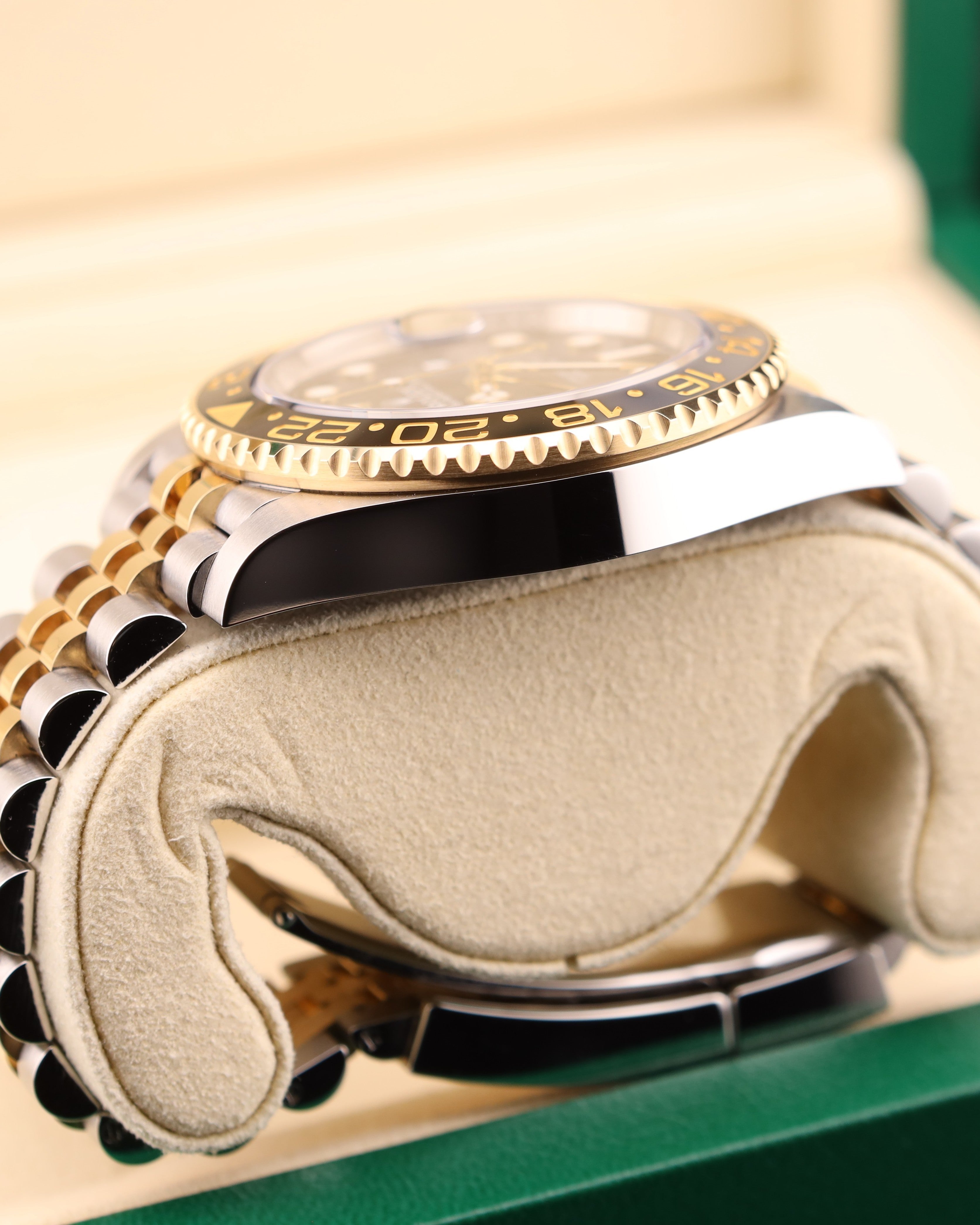 Rolex GMT-Master II Zombie/Bumblebee Two Tone Jubilee 126713GRNR