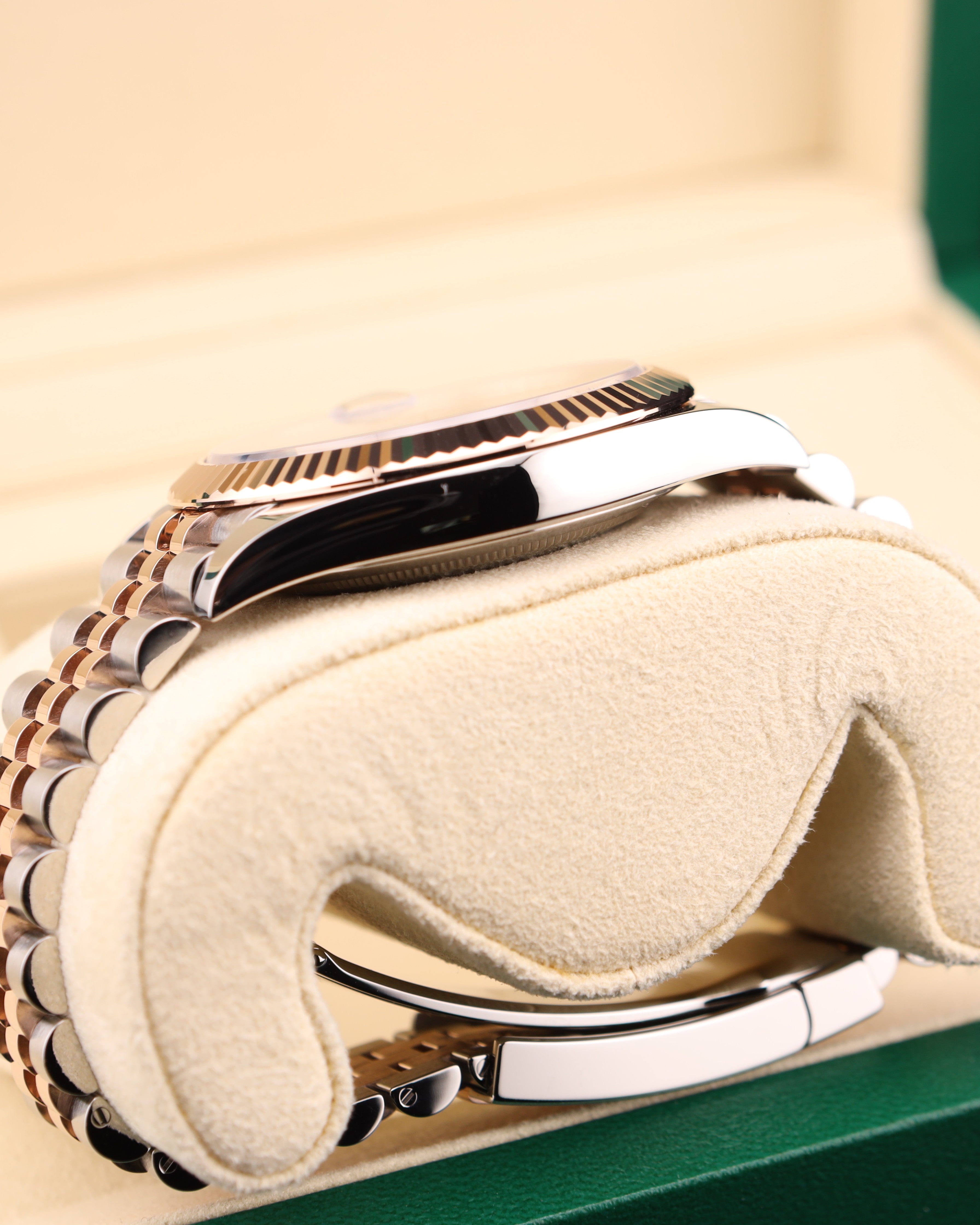 Rolex Datejust 41 White Motif Dial Rose Gold Two Tone Jubilee 126331