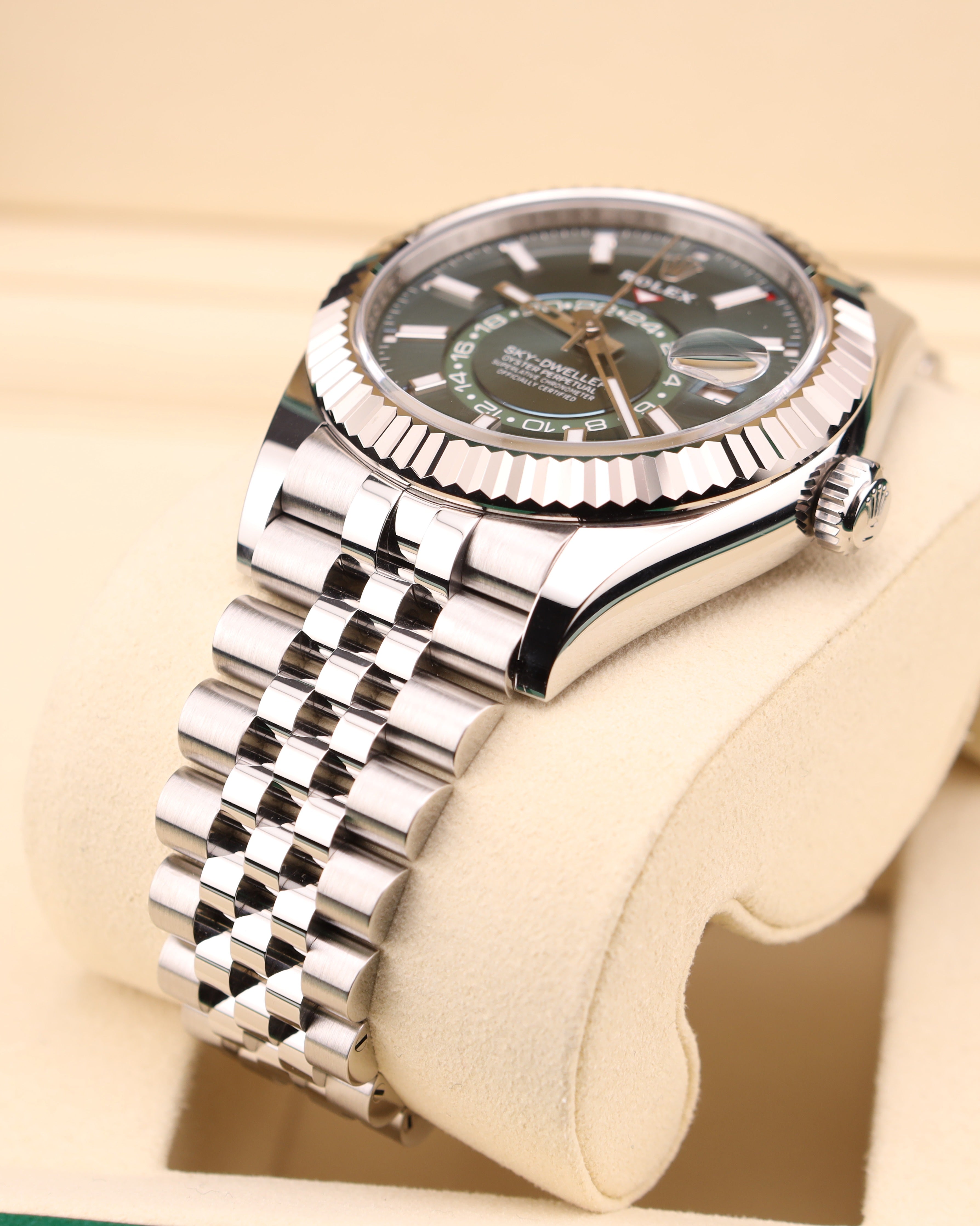 Rolex Sky-Dweller 42 Green Dial on Jubilee 336934