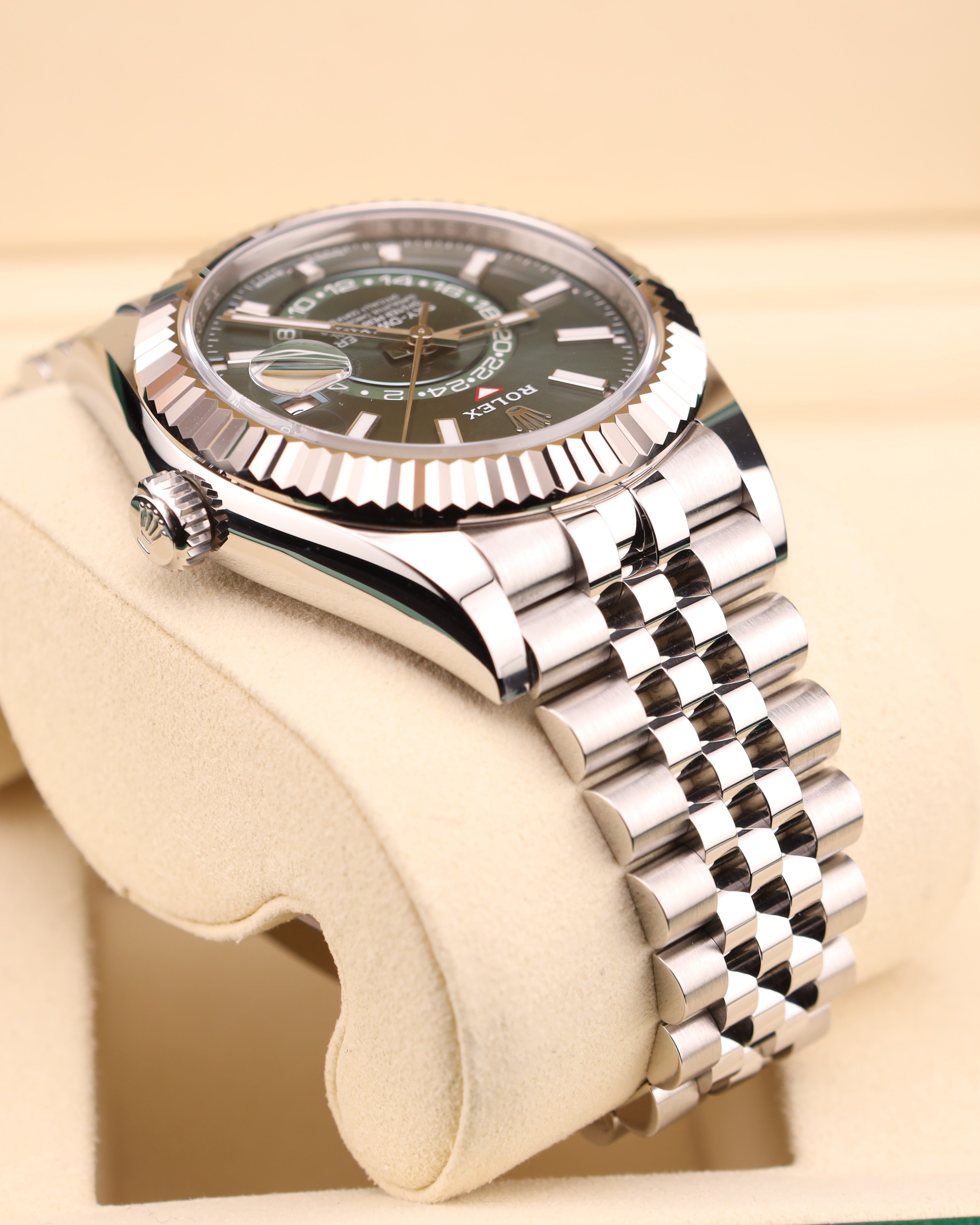 Rolex Sky-Dweller 42 Green Dial on Jubilee 336934