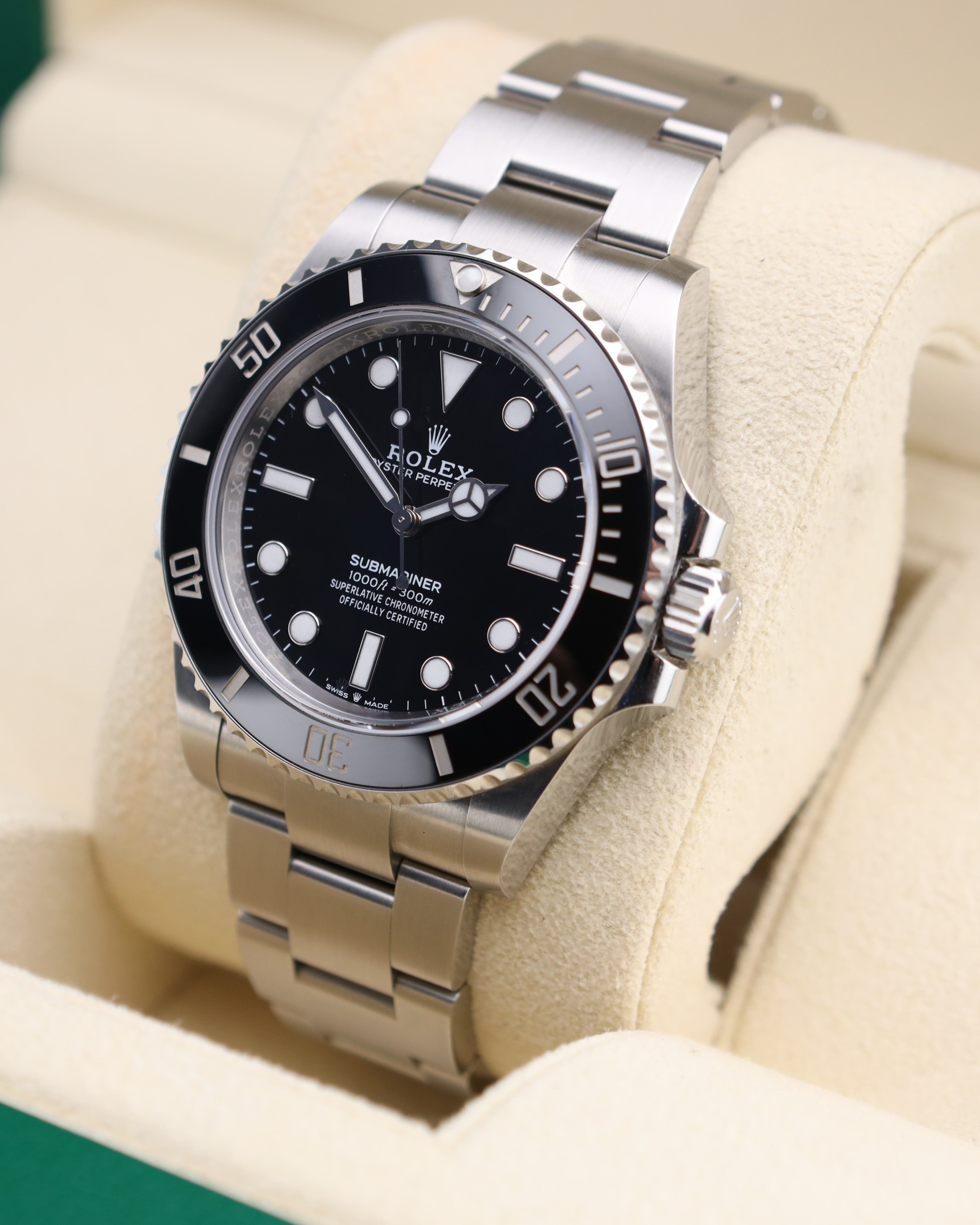 Rolex Submariner No Date Black 124060