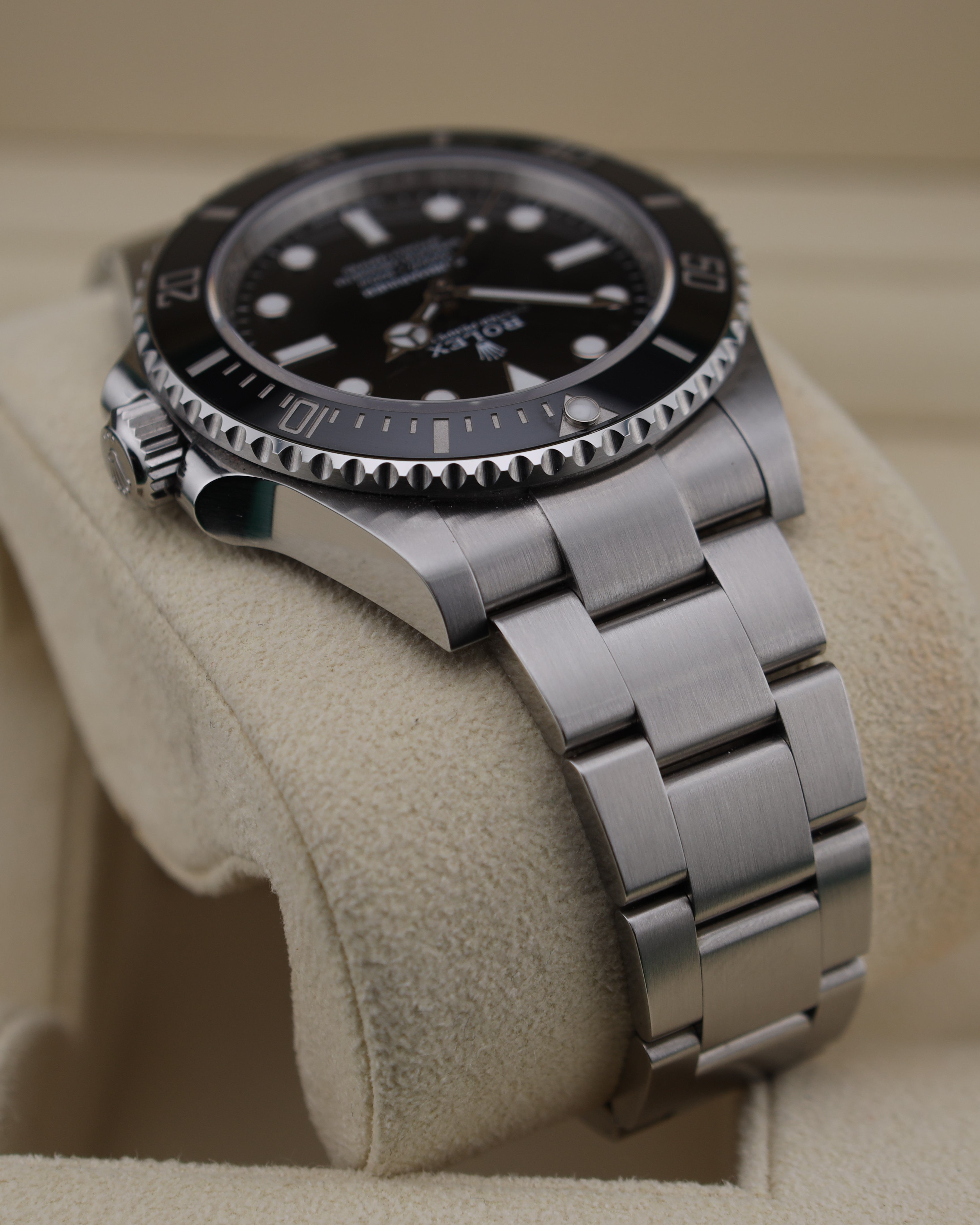 Rolex Submariner No Date Black 124060