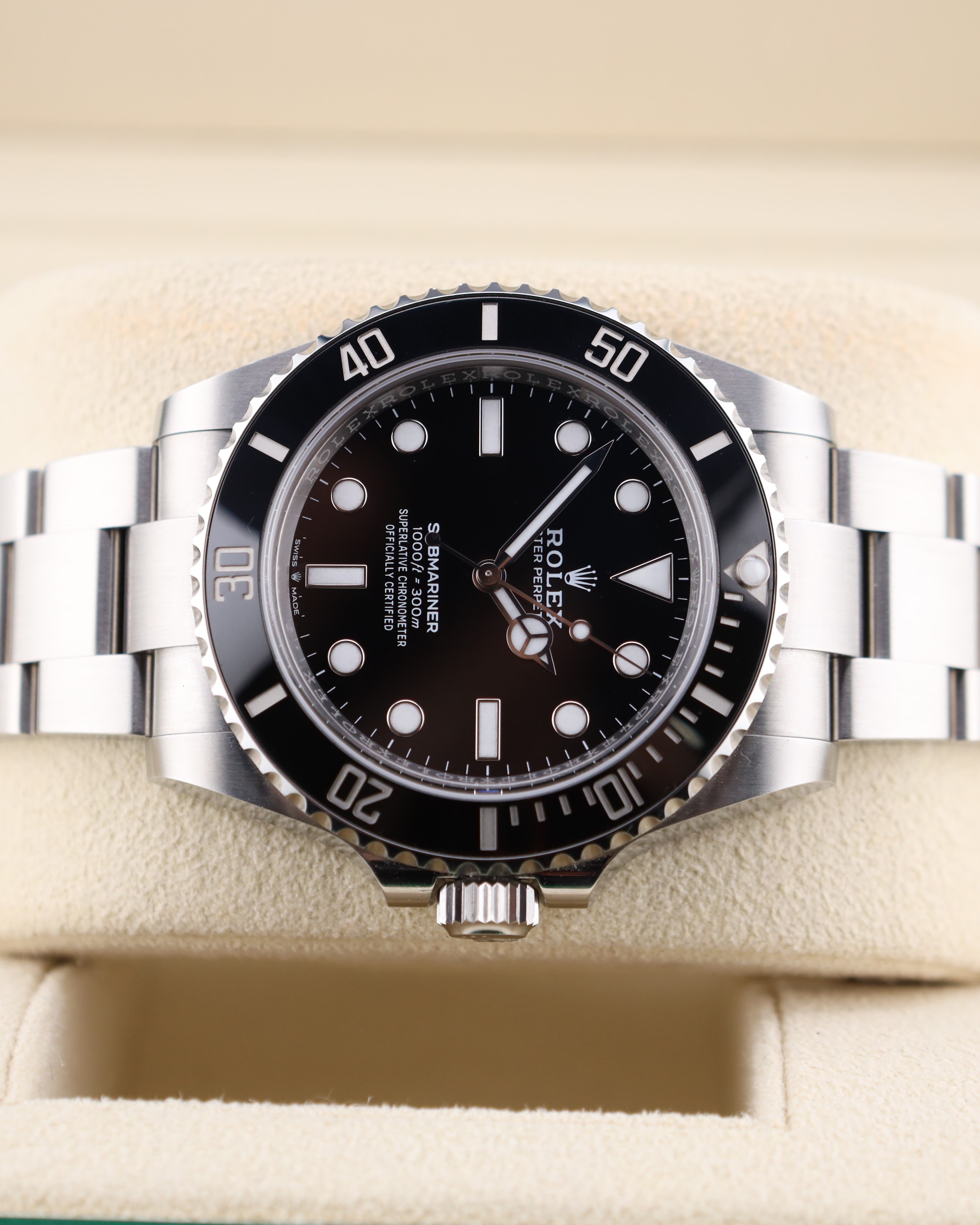 Rolex Submariner No Date Black 124060