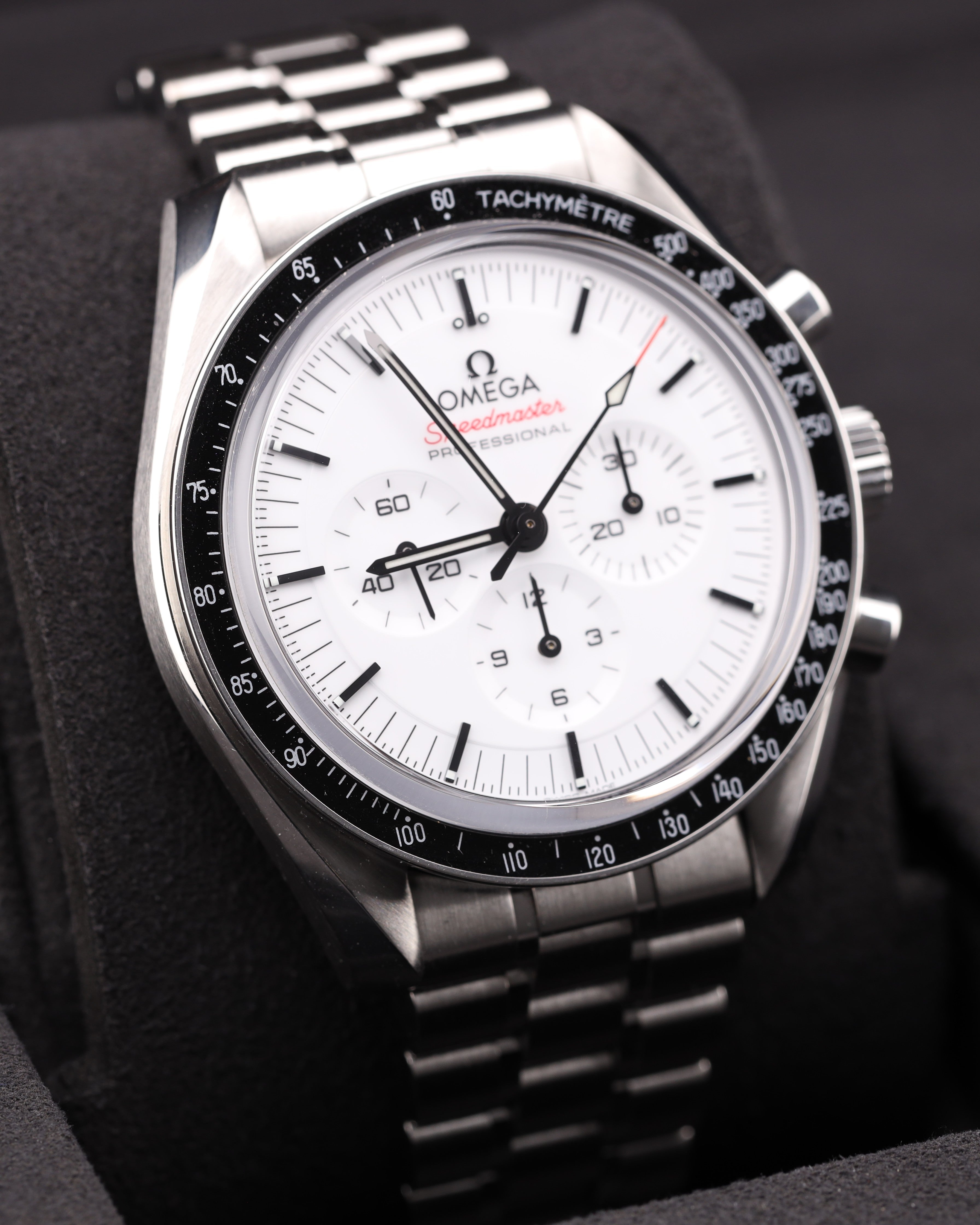 Omega Speedmaster Professional Moonwatch White Dial 310.30.42.50.04.001