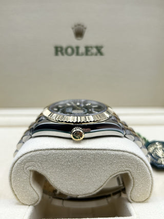 Rolex Sky-Dweller 326933 Black Dial Jubilee