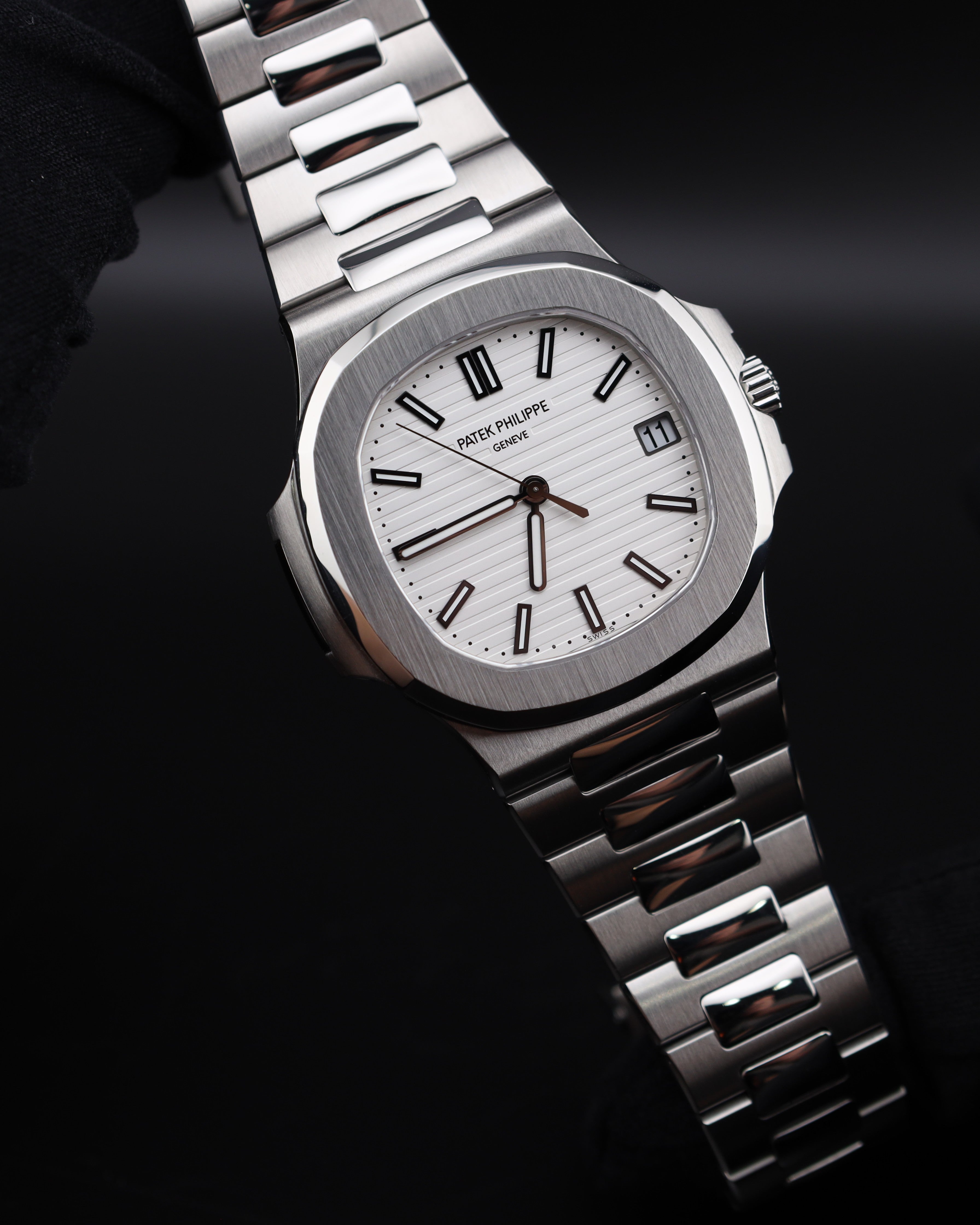 Patek Philippe Nautilus White Piano Dial 5711/1A-011