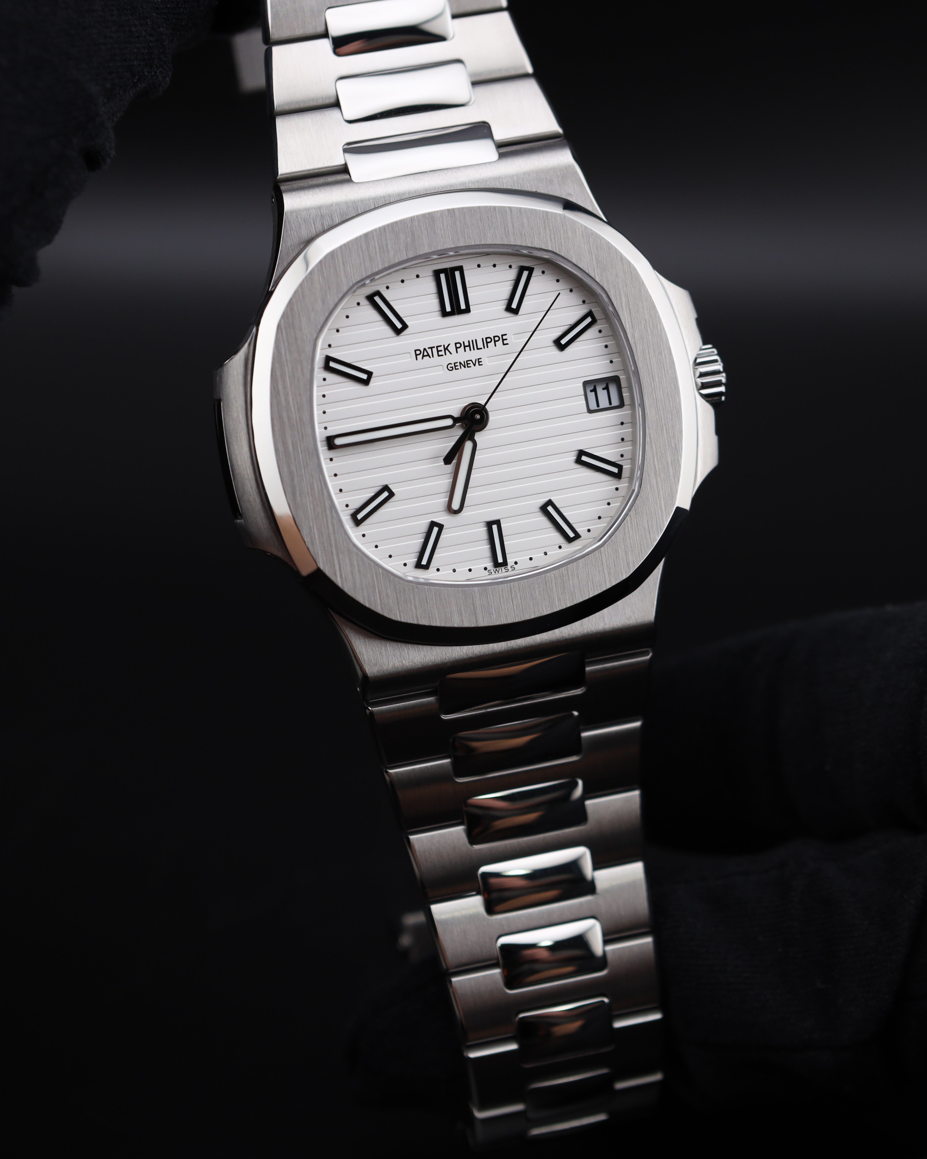 Patek Philippe Nautilus White Piano Dial 5711/1A-011
