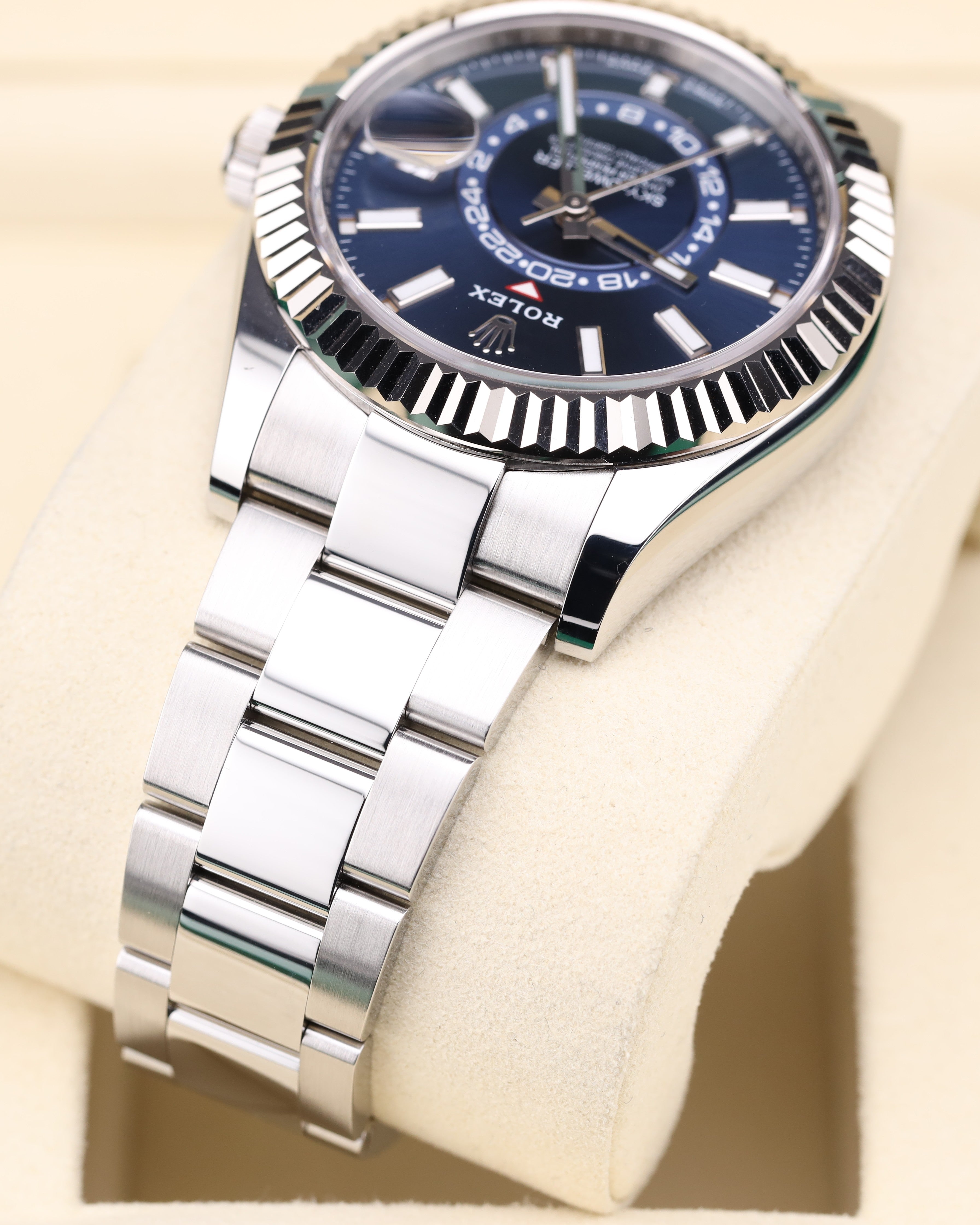 Rolex Sky Dweller 42mm Blue Dial on Oyster Bracelet 336934 - 2026